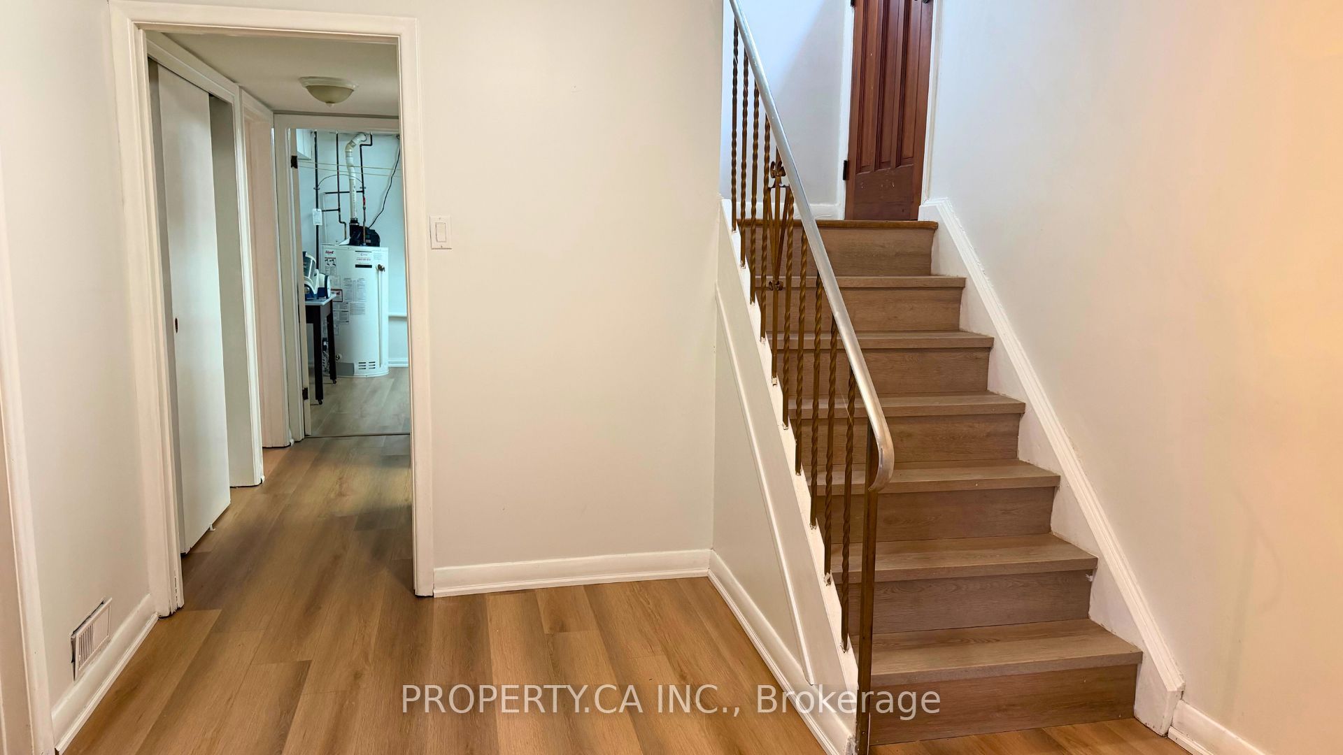 46 Hove Street Lower Level, Toronto, ON M3H 4Y9 photo 4