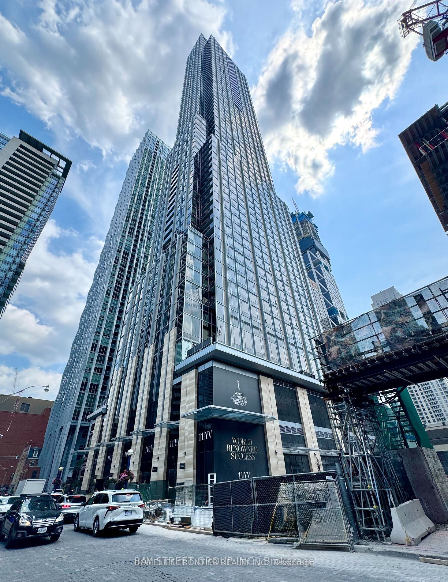 11 Yorkville Avenue 3210, Toronto, ON M4W 0B7