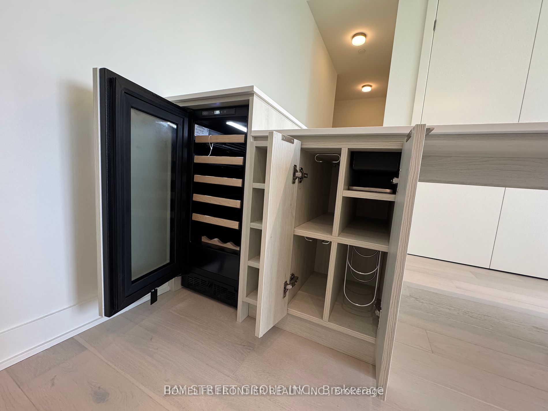 11 Yorkville Avenue 3210, Toronto, ON M4W 0B7 photo 4