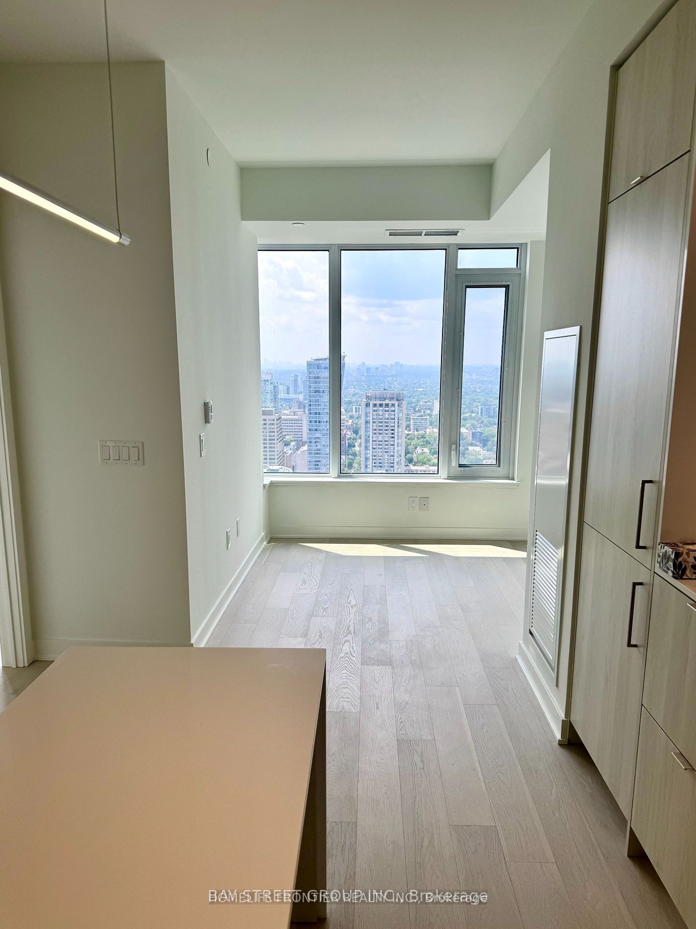 11 Yorkville Avenue 3210, Toronto, ON M4W 0B7 photo 5