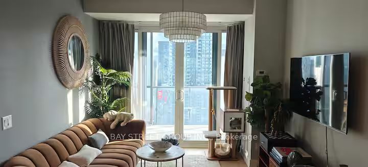 7 Grenville Street 3411, Toronto, ON M4Y 0E9 photo 2