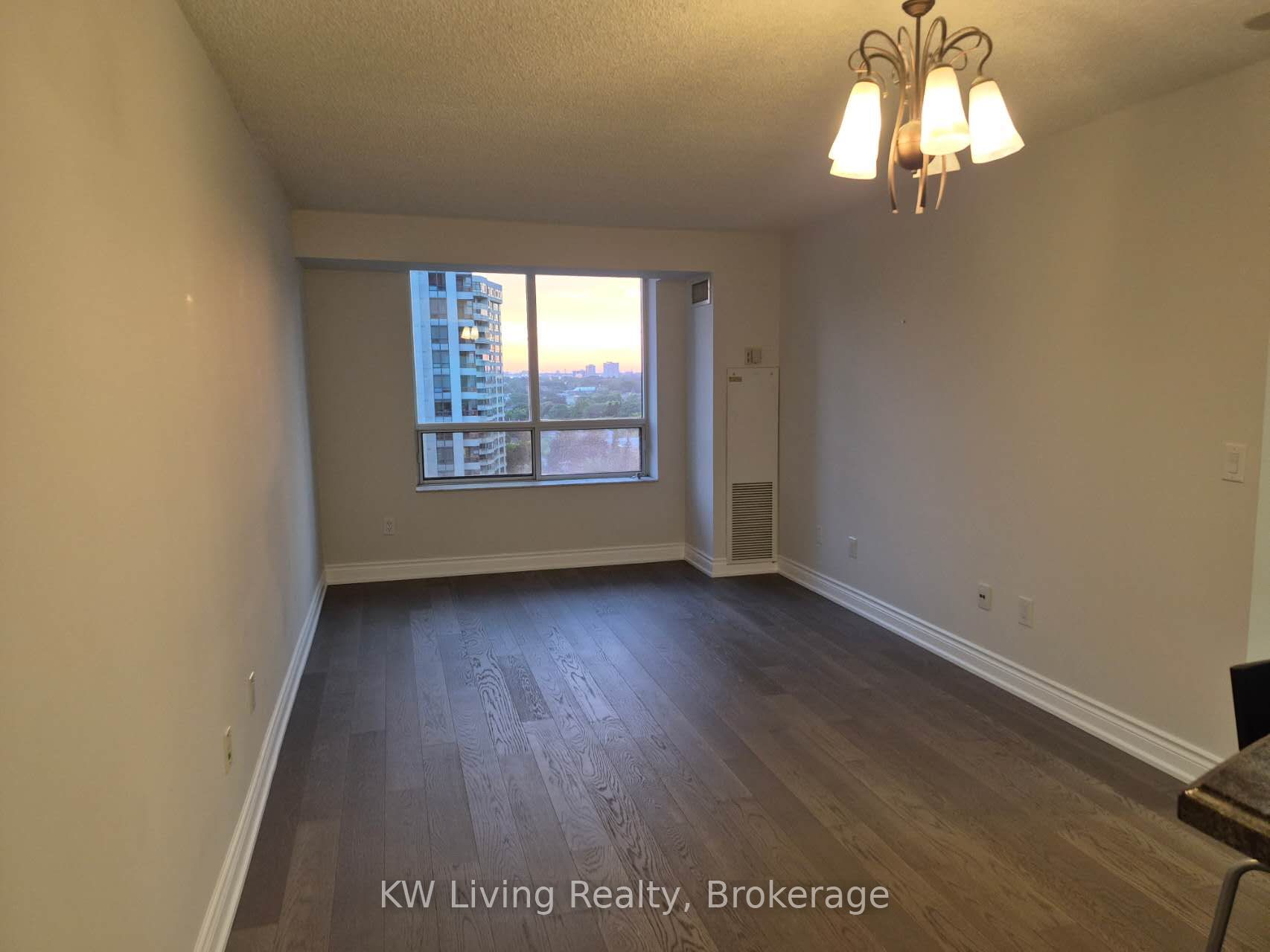 18 Sommerset Way 1711, Toronto, ON M2N 6X5 photo 4