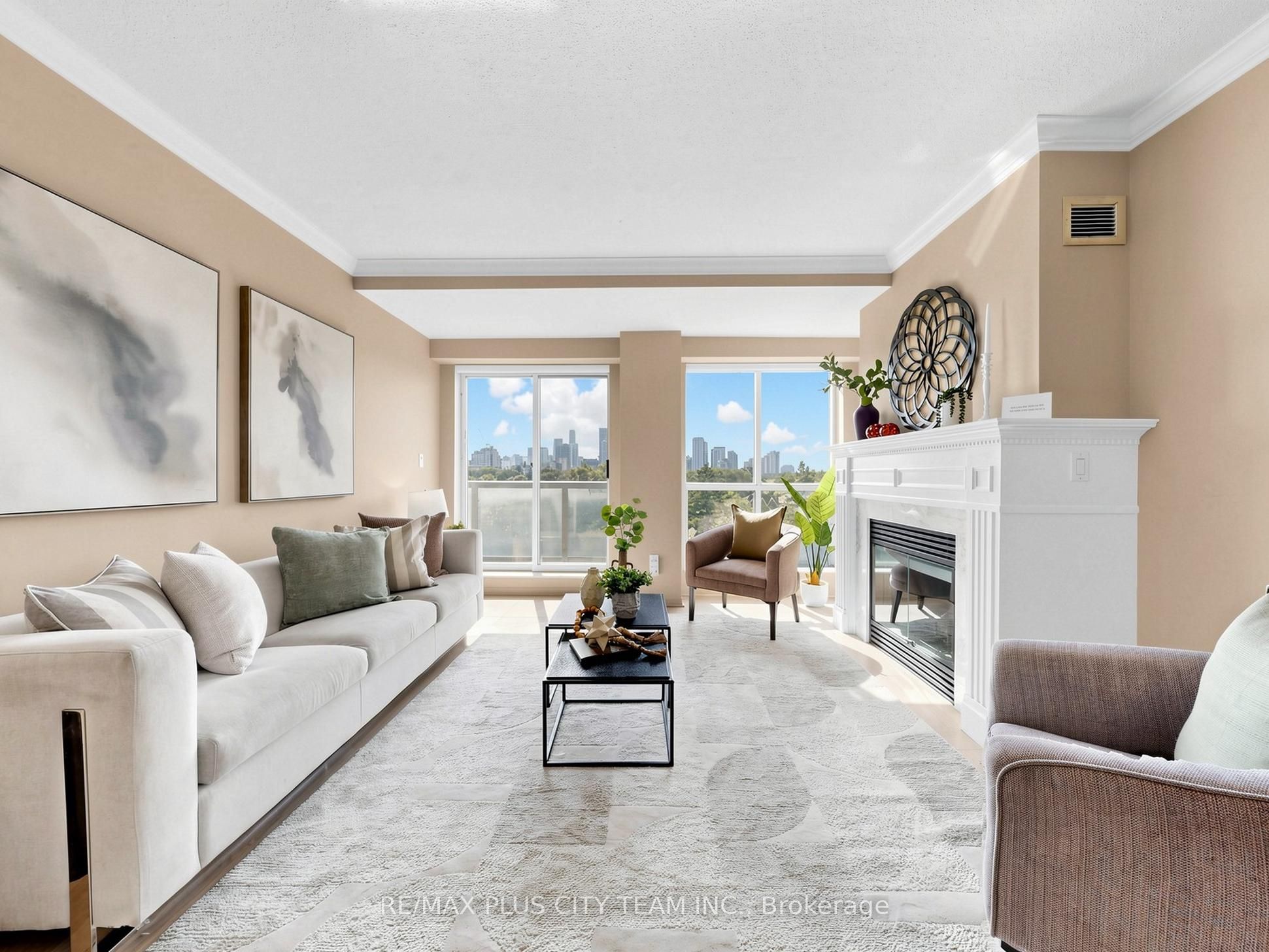 1818 Bayview Avenue 701, Toronto, ON M4G 4G6 photo 2