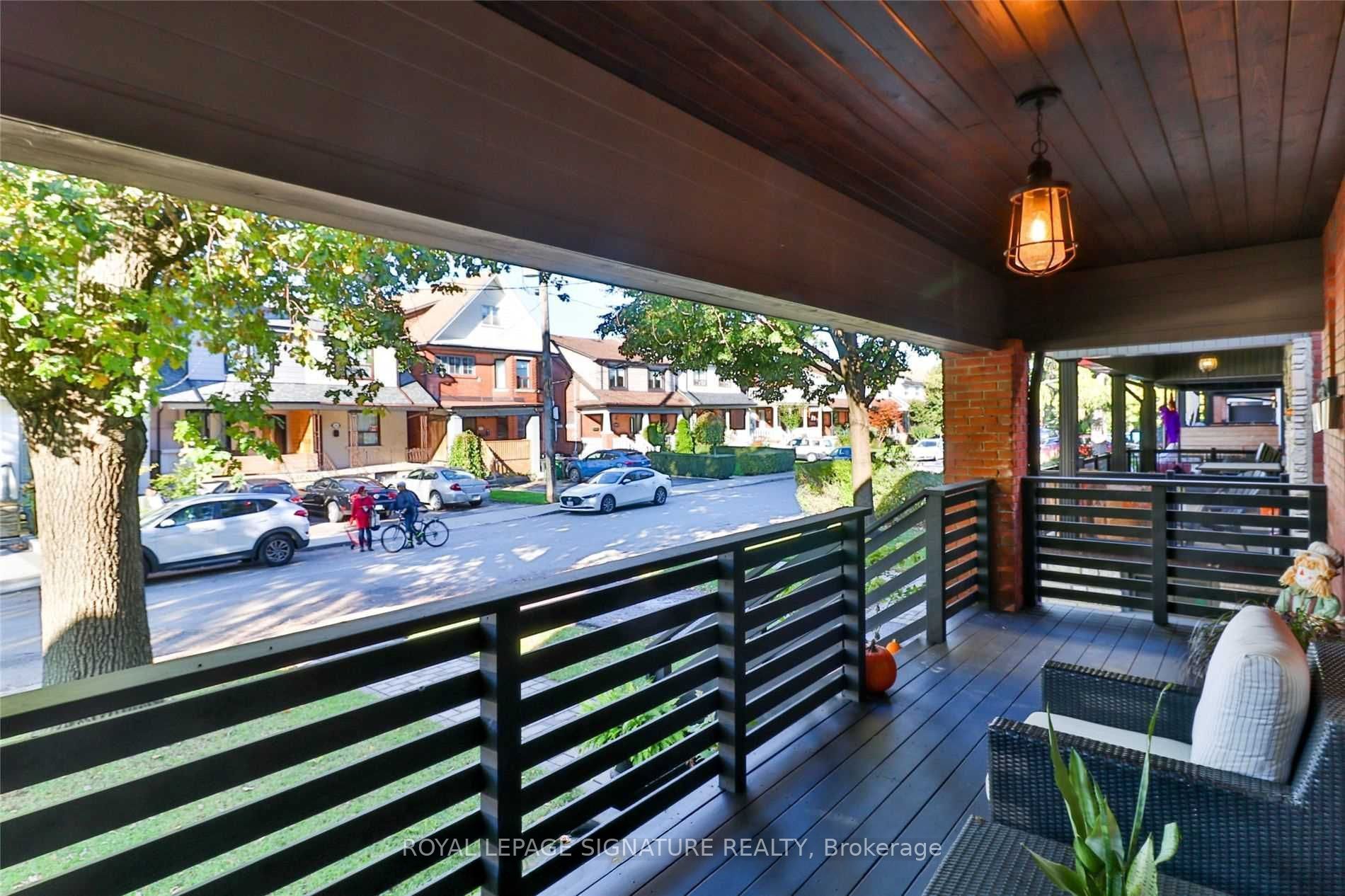 157 Northcliffe Boulevard, Toronto, ON M6E 3K5 photo 3