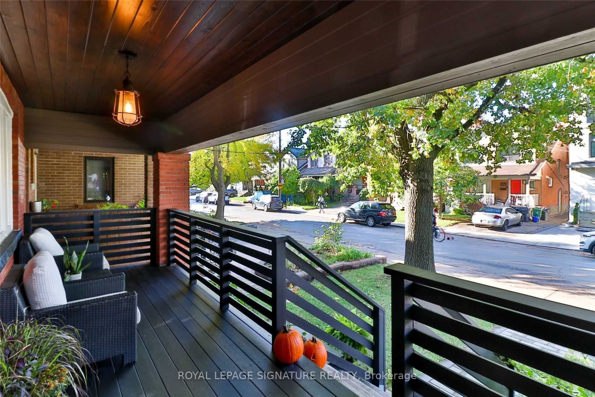 157 Northcliffe Boulevard, Toronto, ON M6E 3K5 photo 4