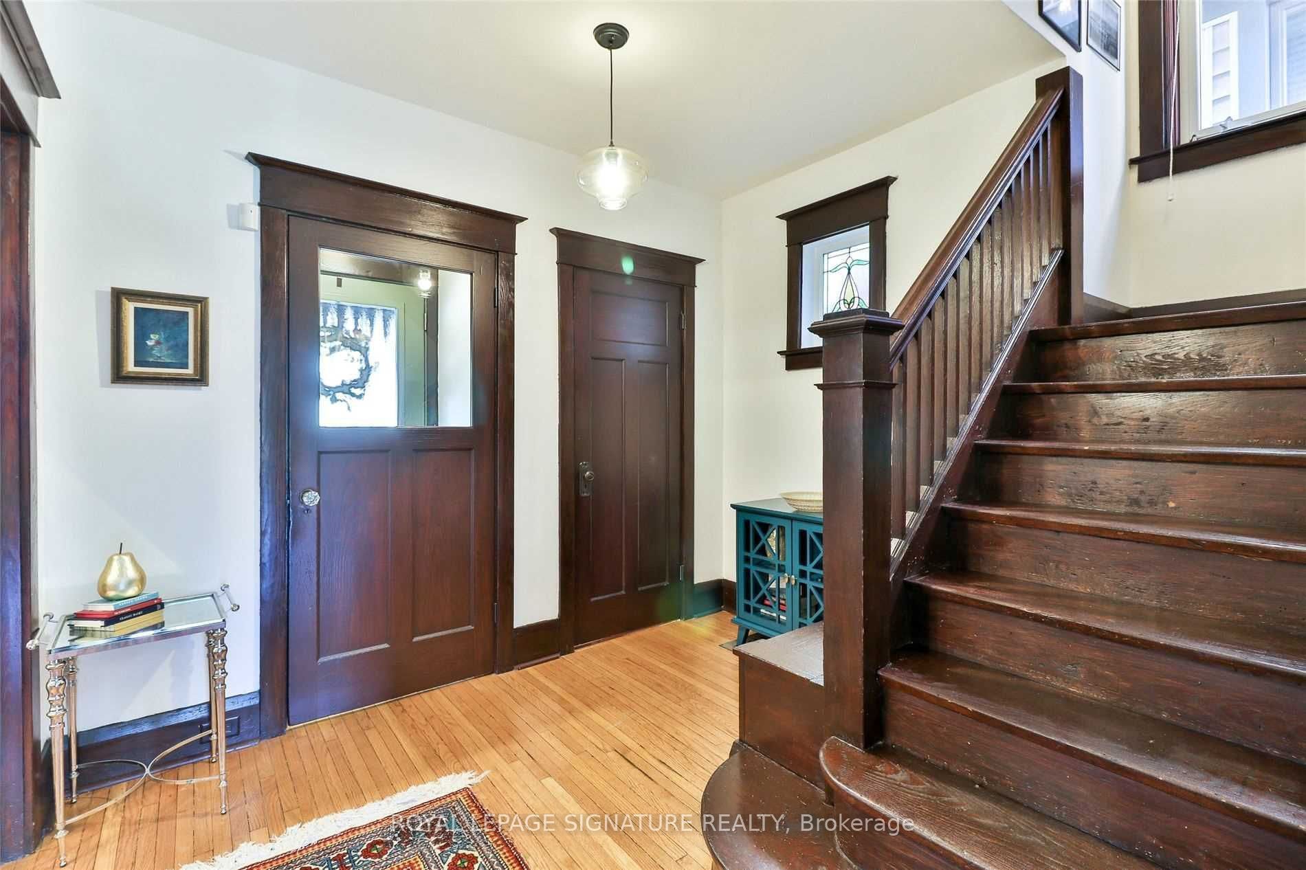 157 Northcliffe Boulevard, Toronto, ON M6E 3K5 photo 5
