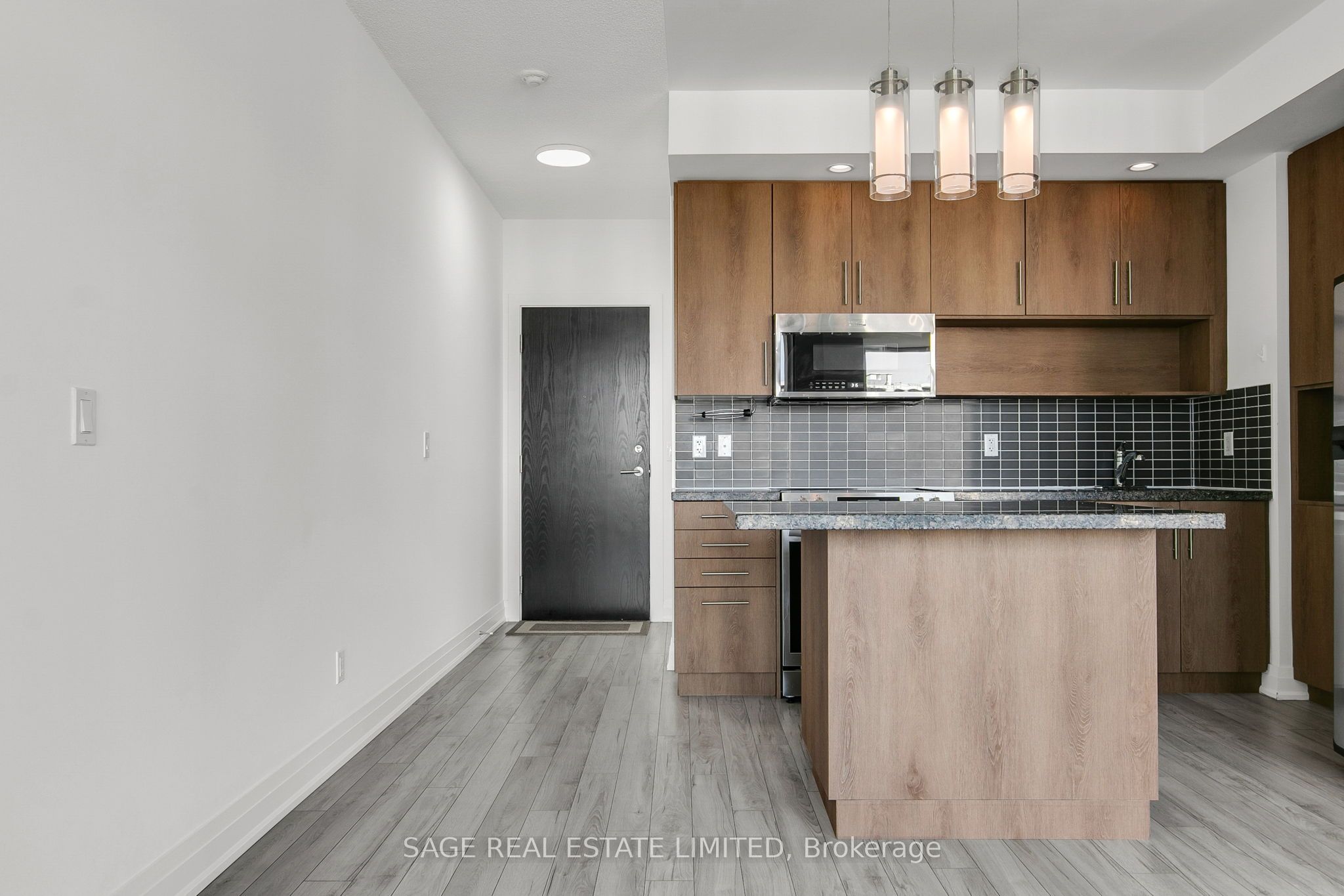120 Homewood Avenue 2104, Toronto, ON M4Y 2J3 photo 2