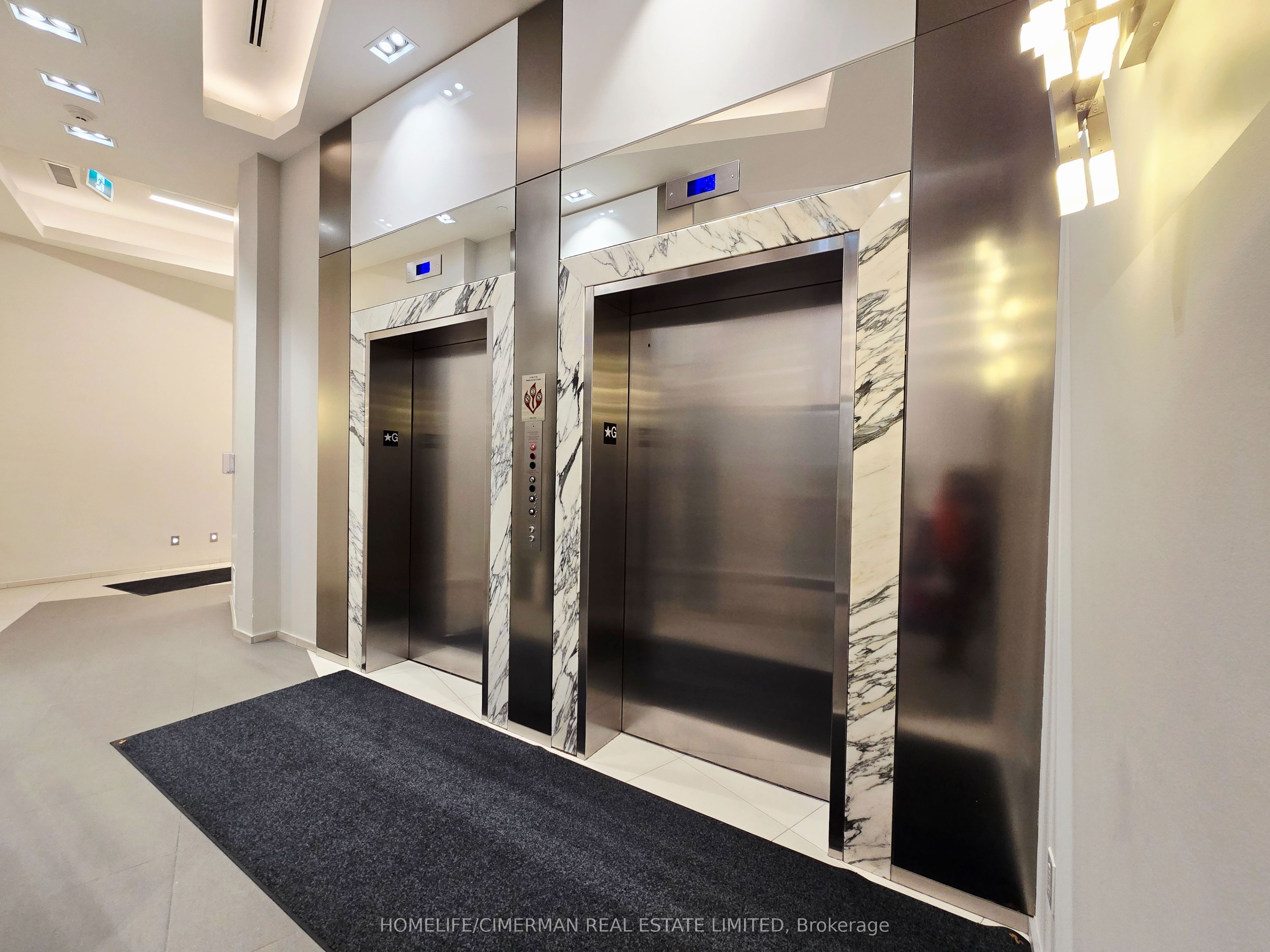1603 Eglinton Avenue W 1306, Toronto, ON M6E 0A1 photo 5