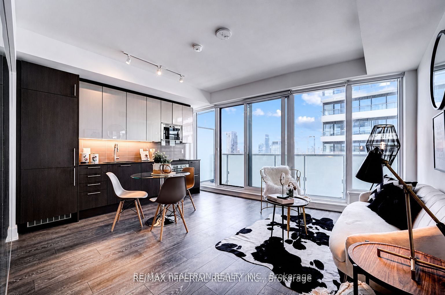 403 Church Street 3207, Toronto, ON M4Y 2C2 photo 4