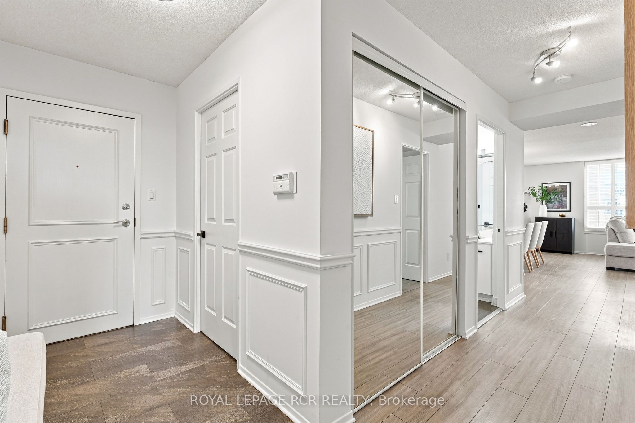 268 Ridley Boulevard 1016, Toronto, ON M5M 4N3 photo 2