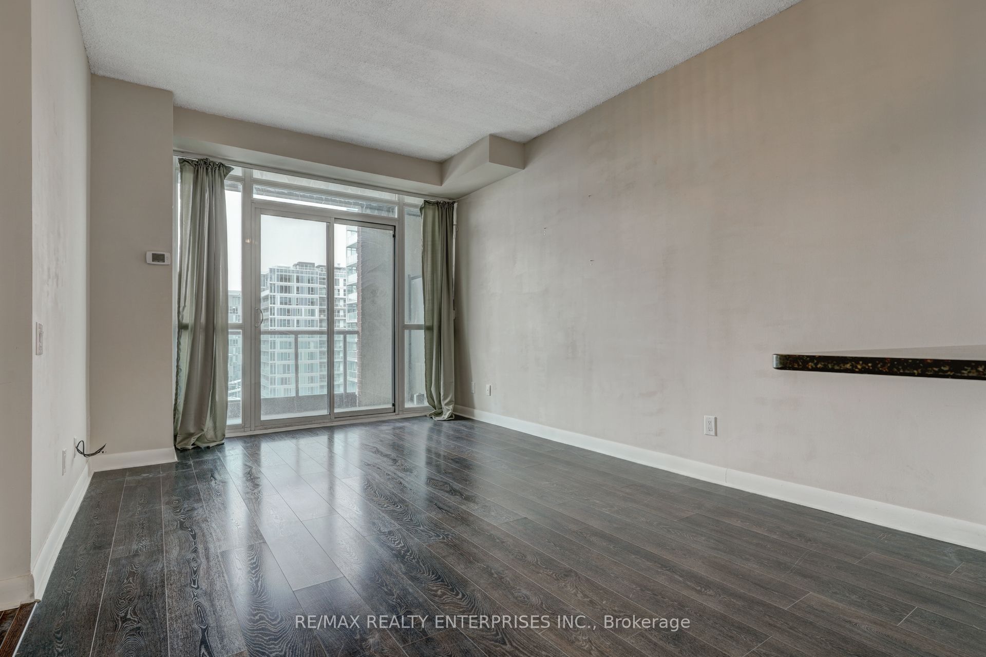 525 Wilson Avenue 1015, Toronto, ON M3H 0A7 photo 5