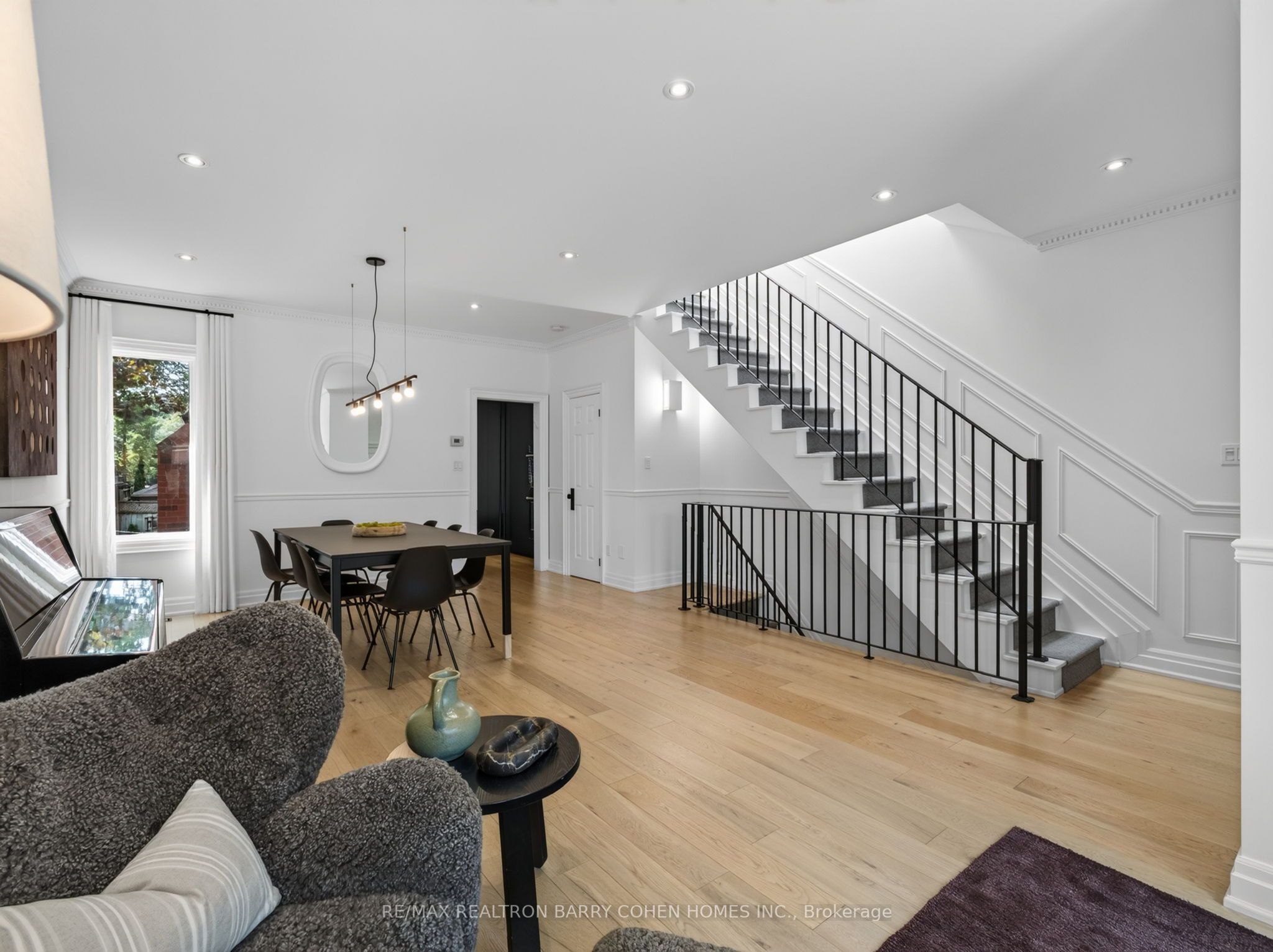 18 Joicey Boulevard, Toronto, ON M5M 2S7 photo 4