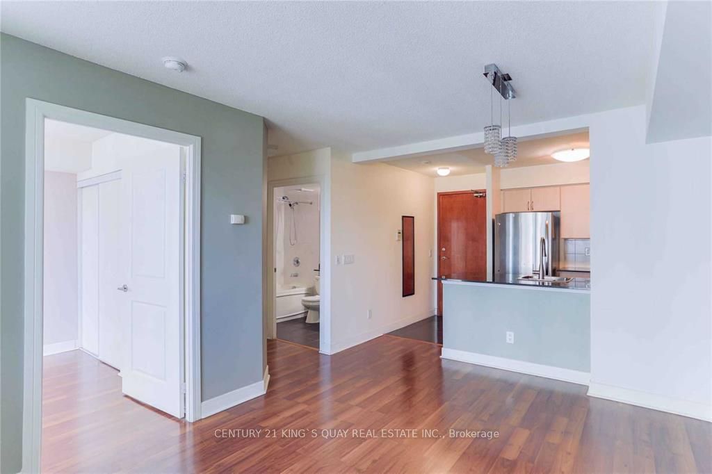 35 Bales Avenue 1810, Toronto, ON M2N 7L7 photo 3