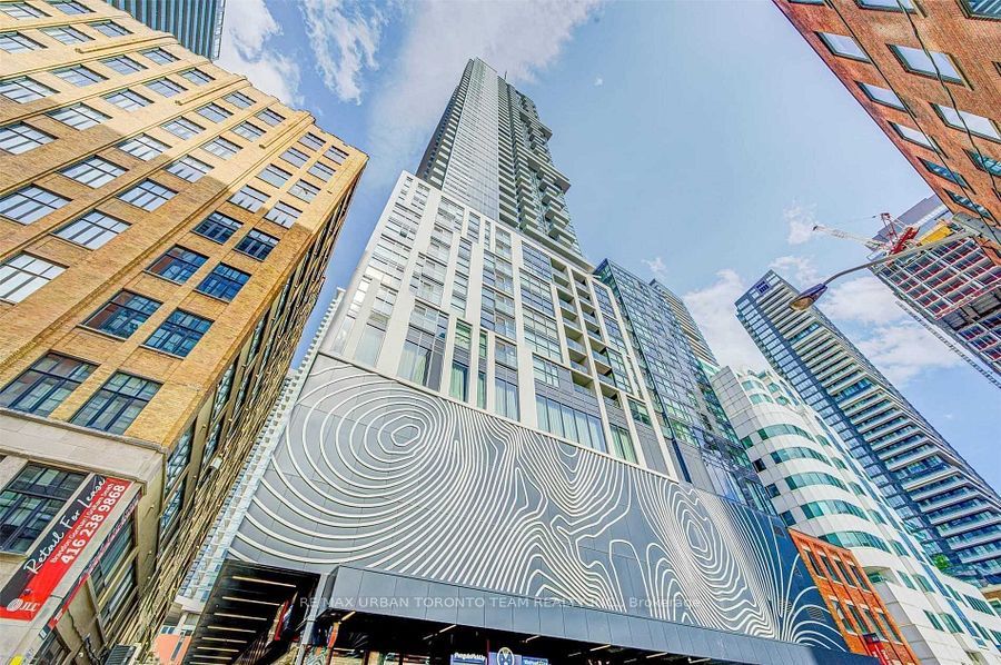 87 Peter Street 3313, Toronto, ON M5V 0P1