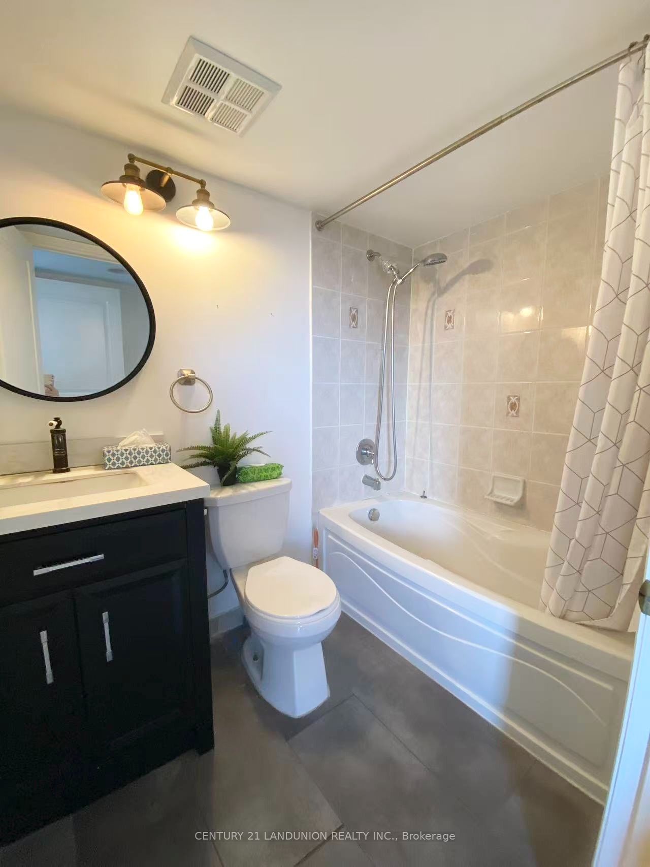 15 Northtown Way 1918, Toronto, ON M2N 7A2 photo 5