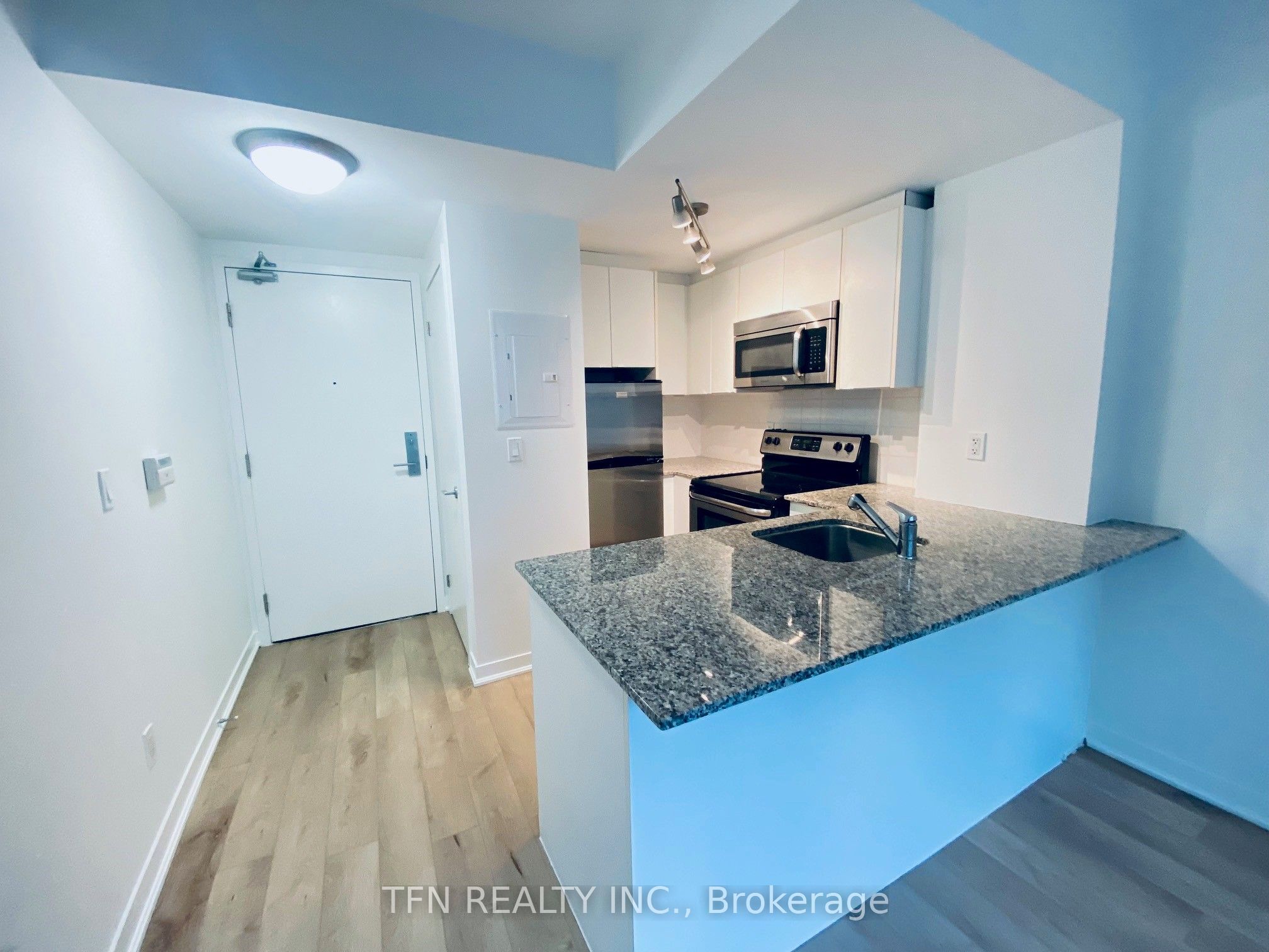 55 East Liberty Street 211, Toronto, ON M6K 3P9 photo 5