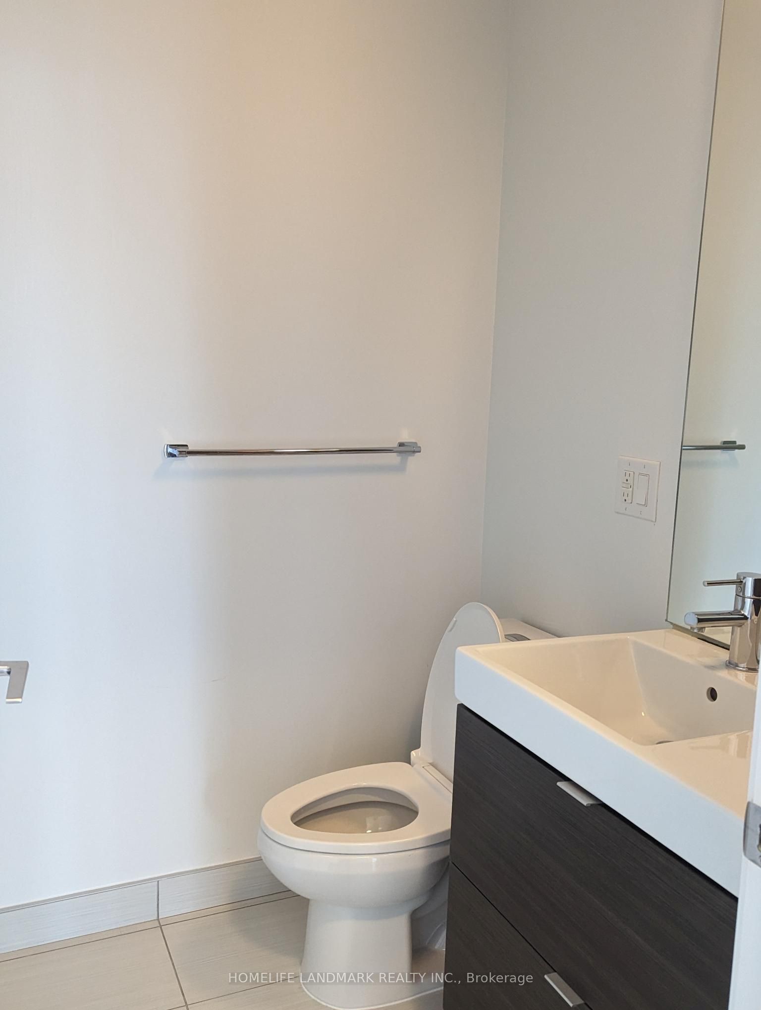 62 Forest Manor Road 2105, Toronto, ON M2J 0B6 photo 2