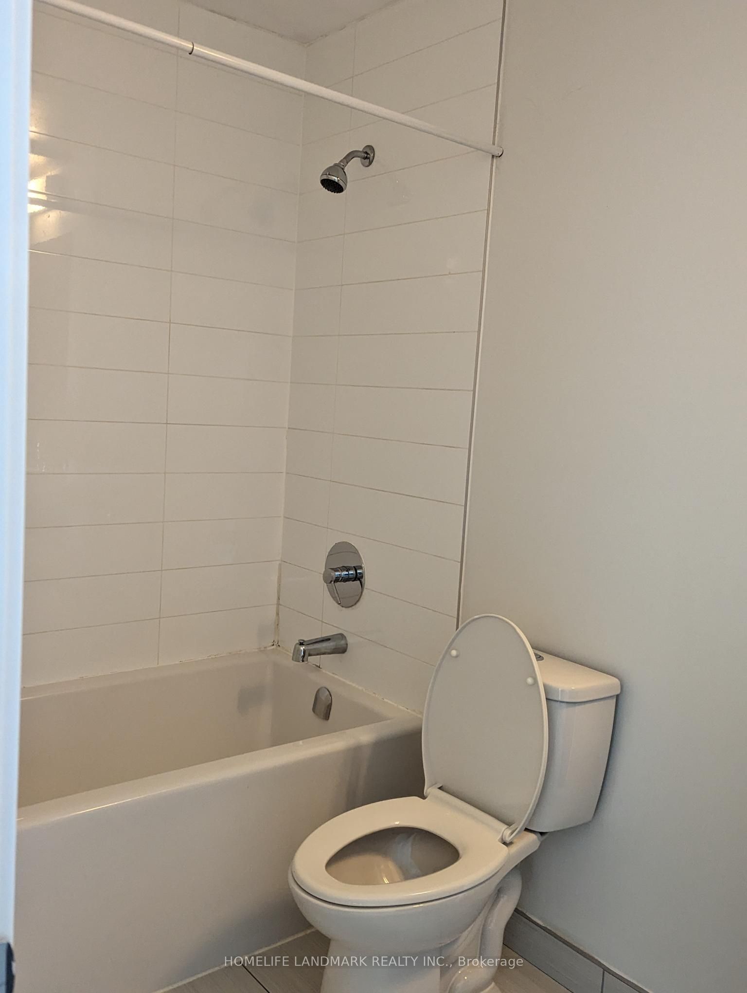 62 Forest Manor Road 2105, Toronto, ON M2J 0B6 photo 3
