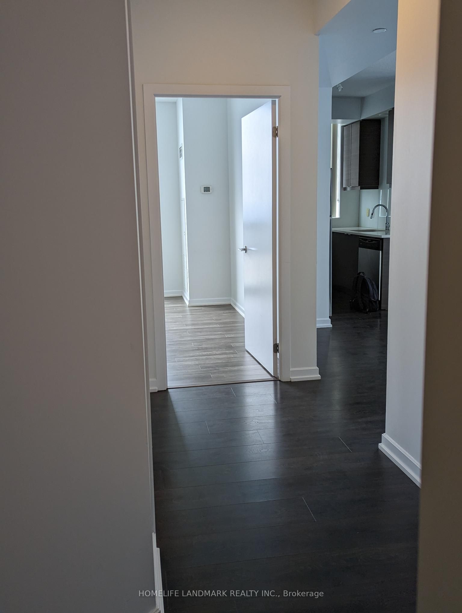 62 Forest Manor Road 2105, Toronto, ON M2J 0B6 photo 5