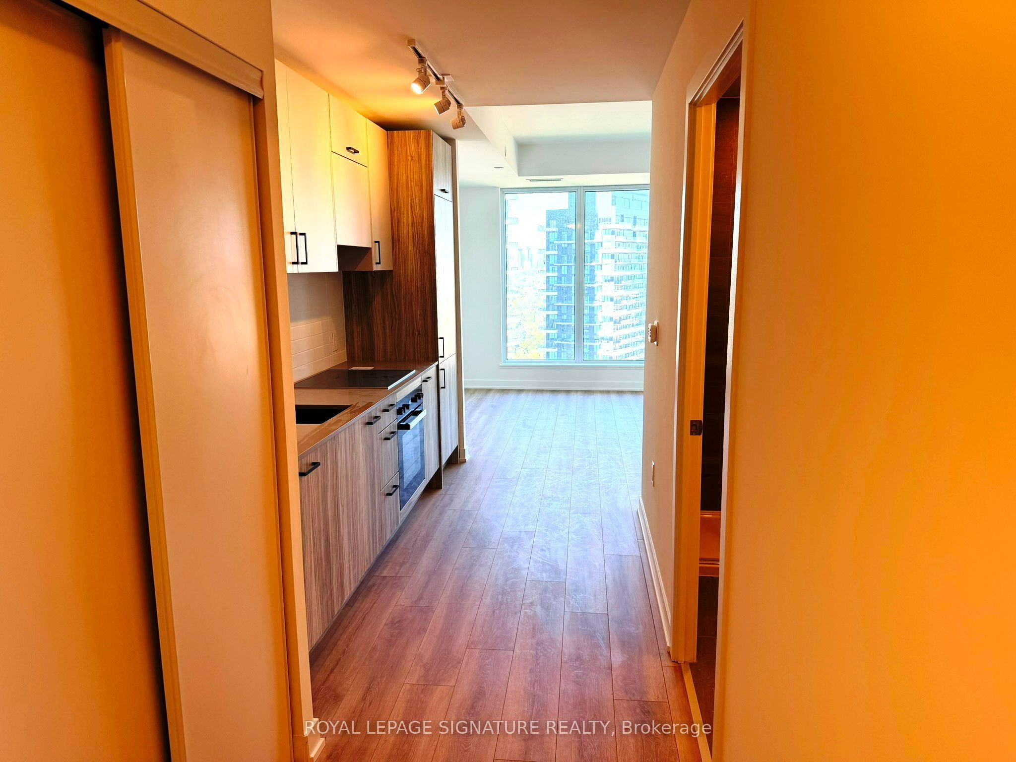 1 Quarrington Lane 2517, Toronto, ON M3C 0S4 photo 5