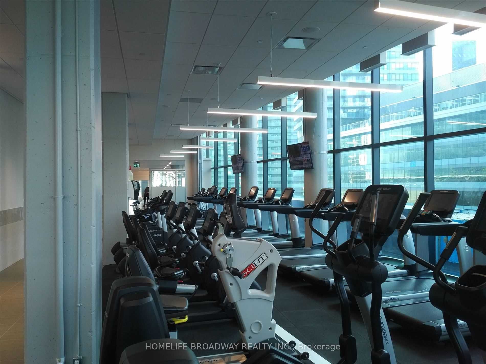 100 Harbour Street 6903, Toronto, ON M5J 0B5 photo 3