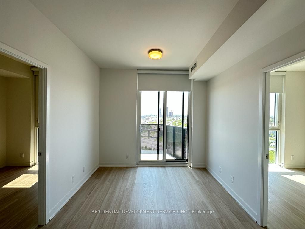 30 Tretti Way 1205, Toronto, ON M3H 0E3 photo 3