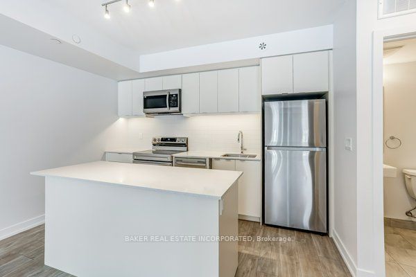 31 Farmstead Road 145, Toronto, ON M2L 2X2
