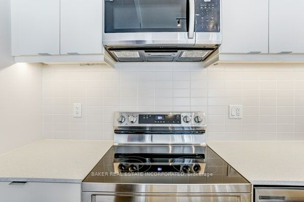 31 Farmstead Road 145, Toronto, ON M2L 2X2 photo 4