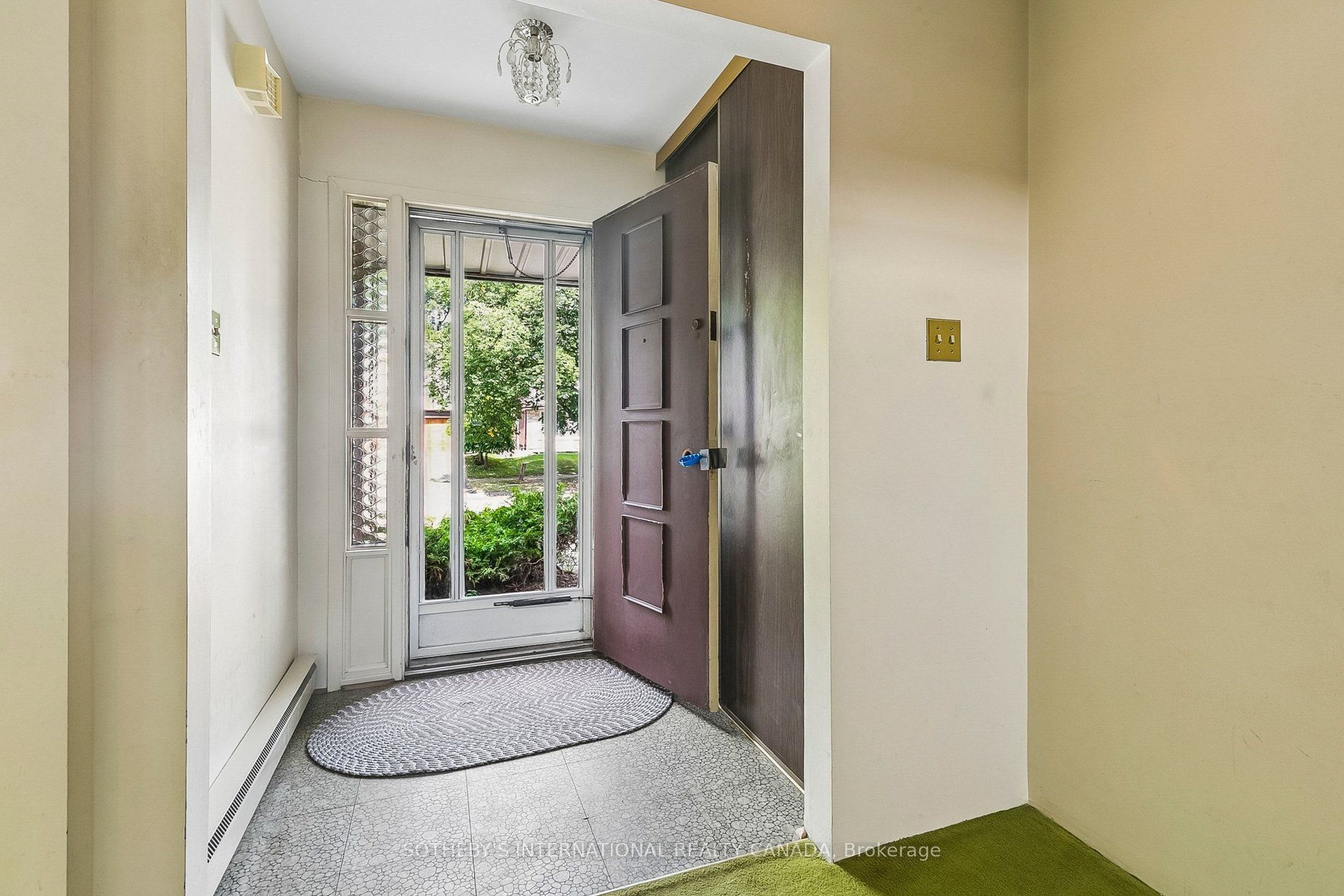 63 Cobblestone Drive, Toronto, ON M2J 2X6 photo 3