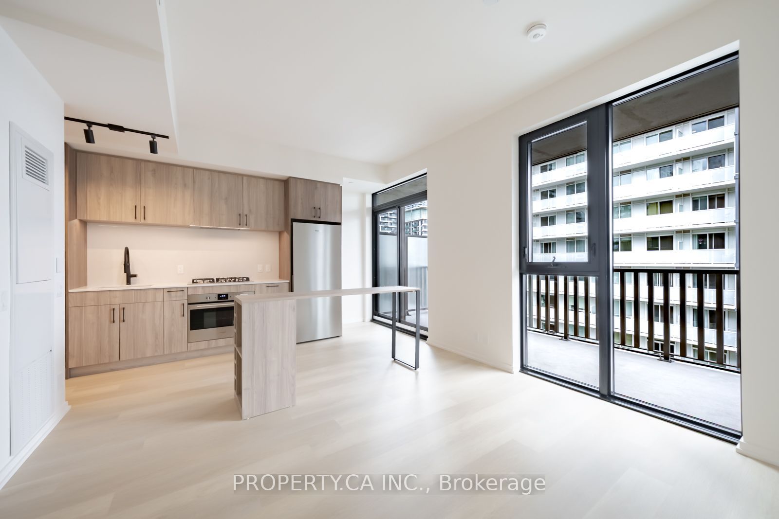 109 Erskine Avenue 1908, Toronto, ON M4P 0G8 photo 3