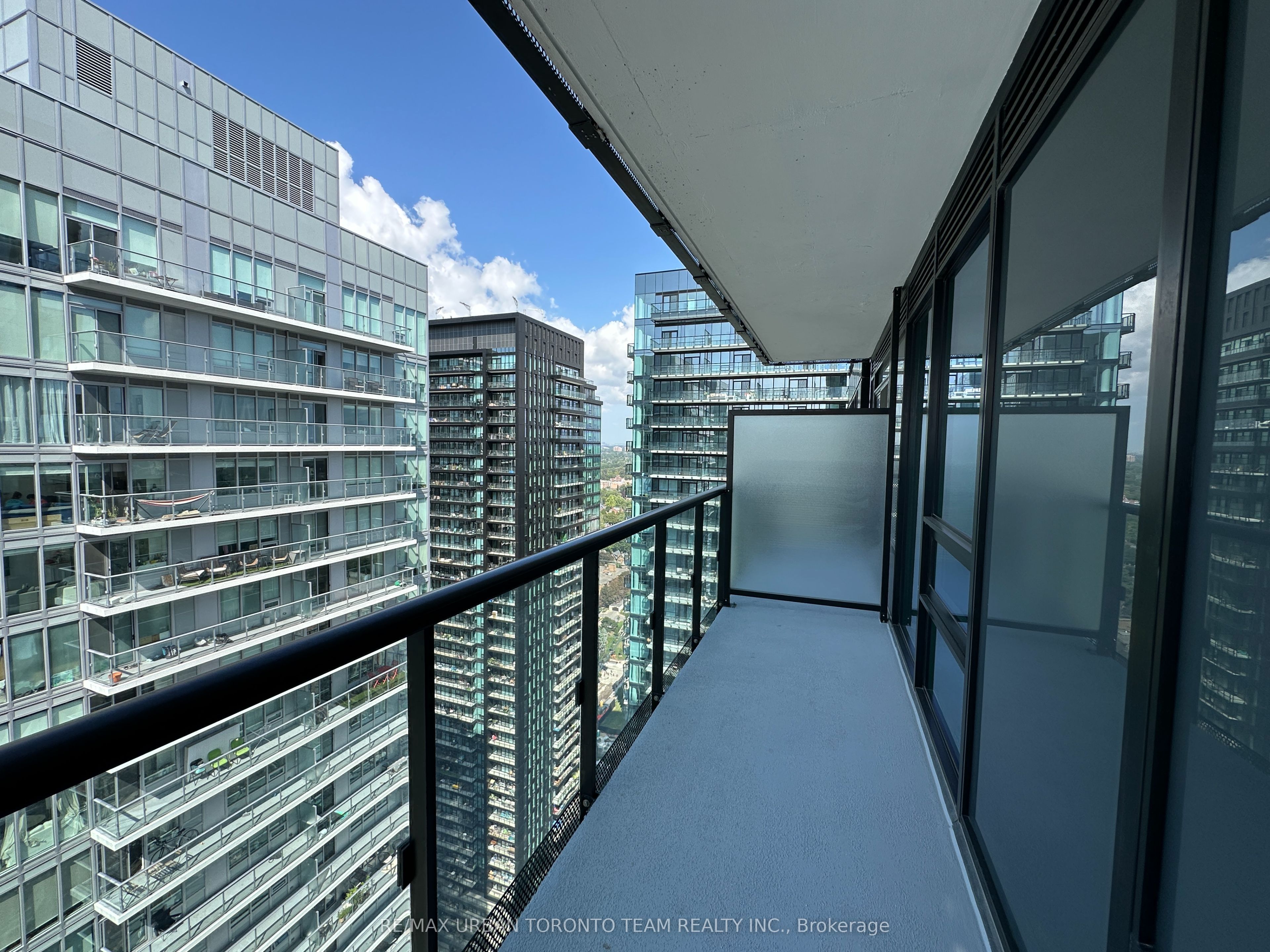 117 Broadway Avenue 3402, Toronto, ON M4P 1V3 photo 5