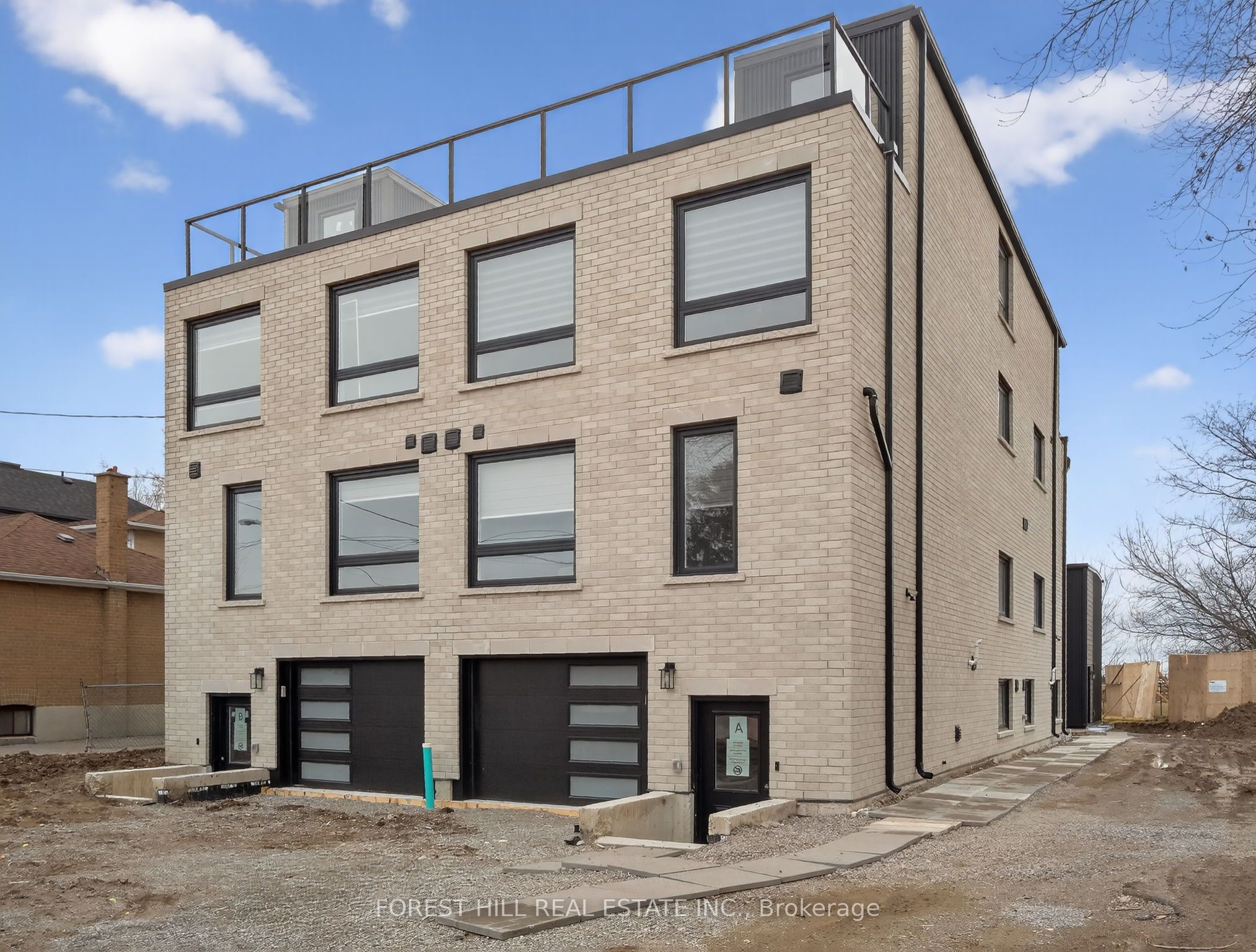 5 Hopperton Drive D, Toronto, ON M2L 2S5