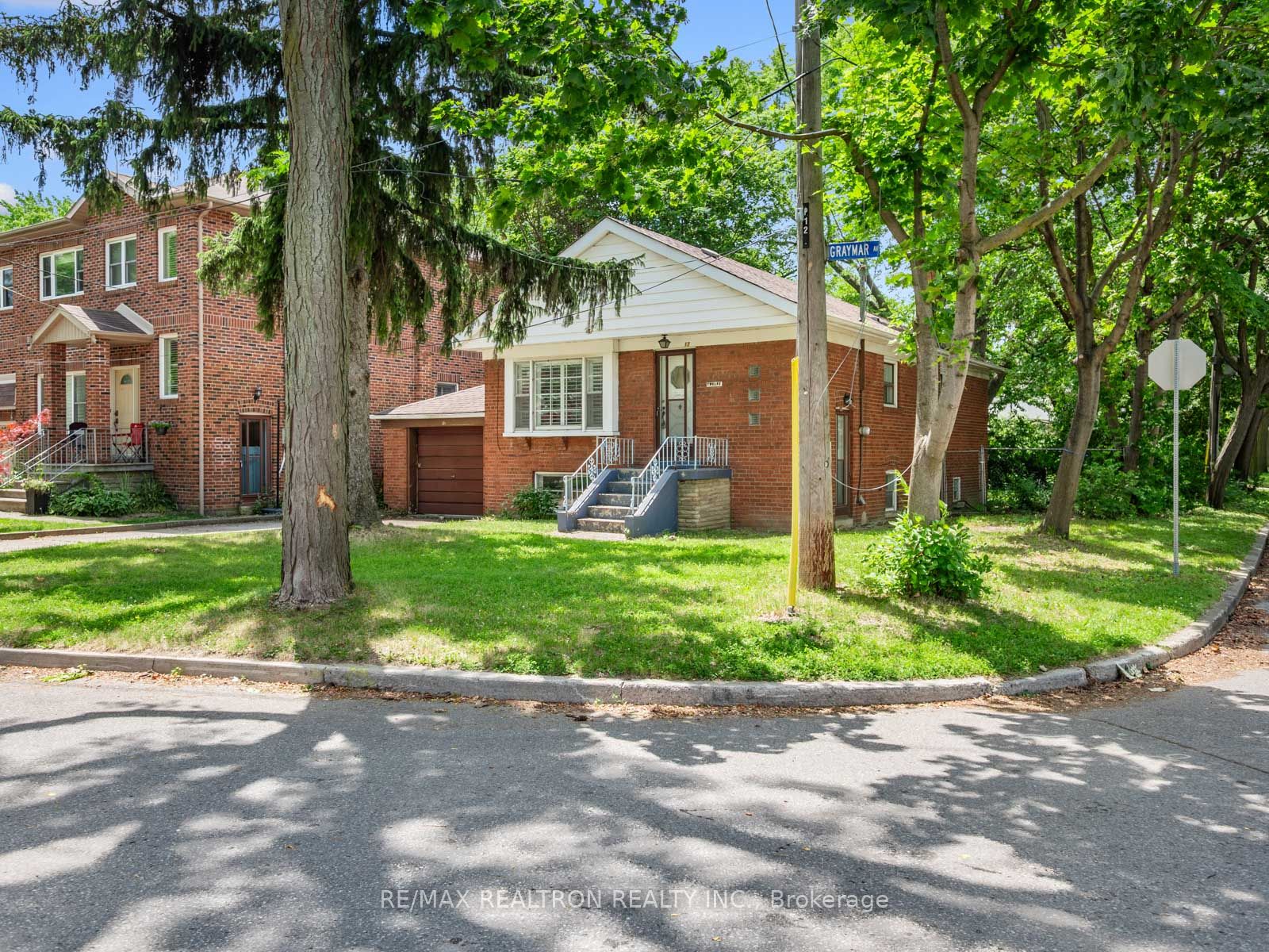 12 Graymar Avenue, Toronto, ON M3H 3B4 photo 3