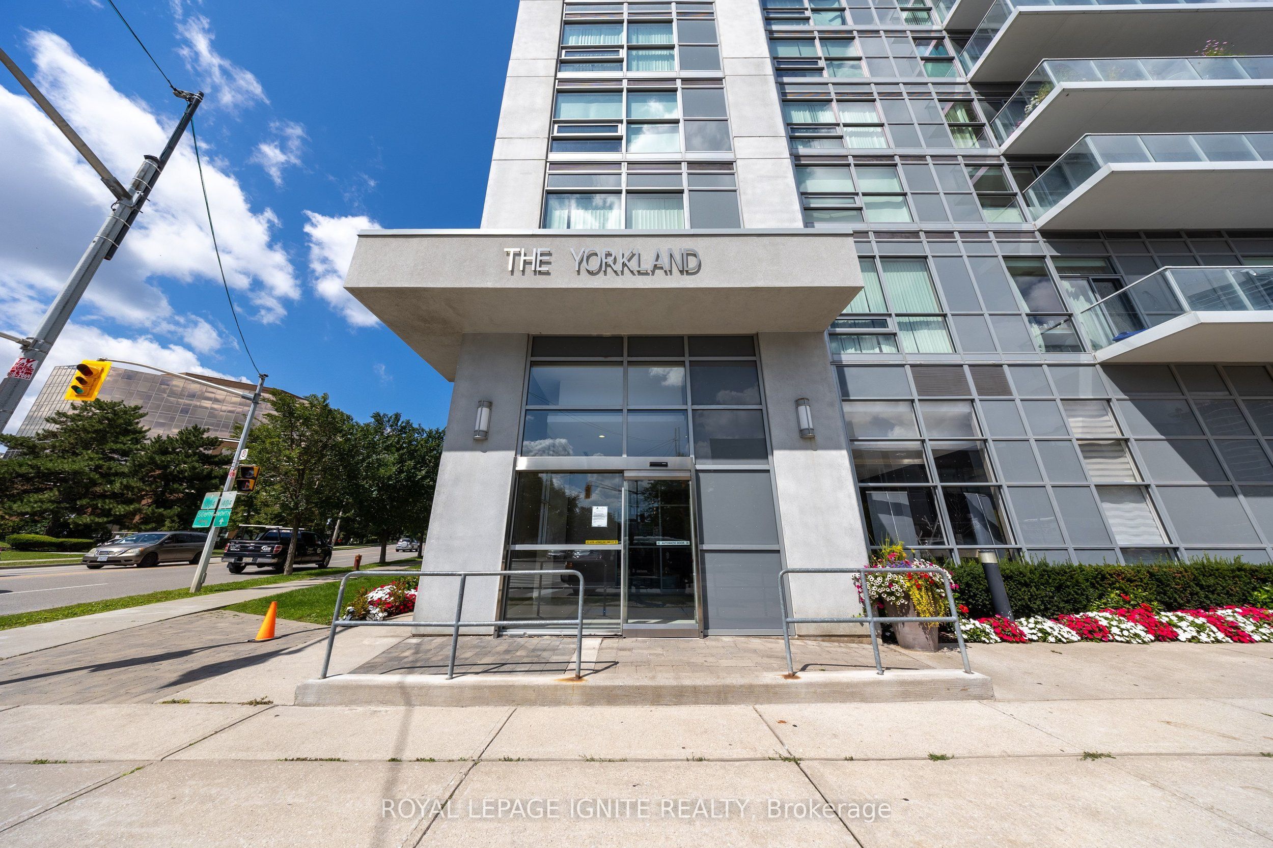 275 Yorkland Road 610, Toronto, ON M2J 0A7 photo 2