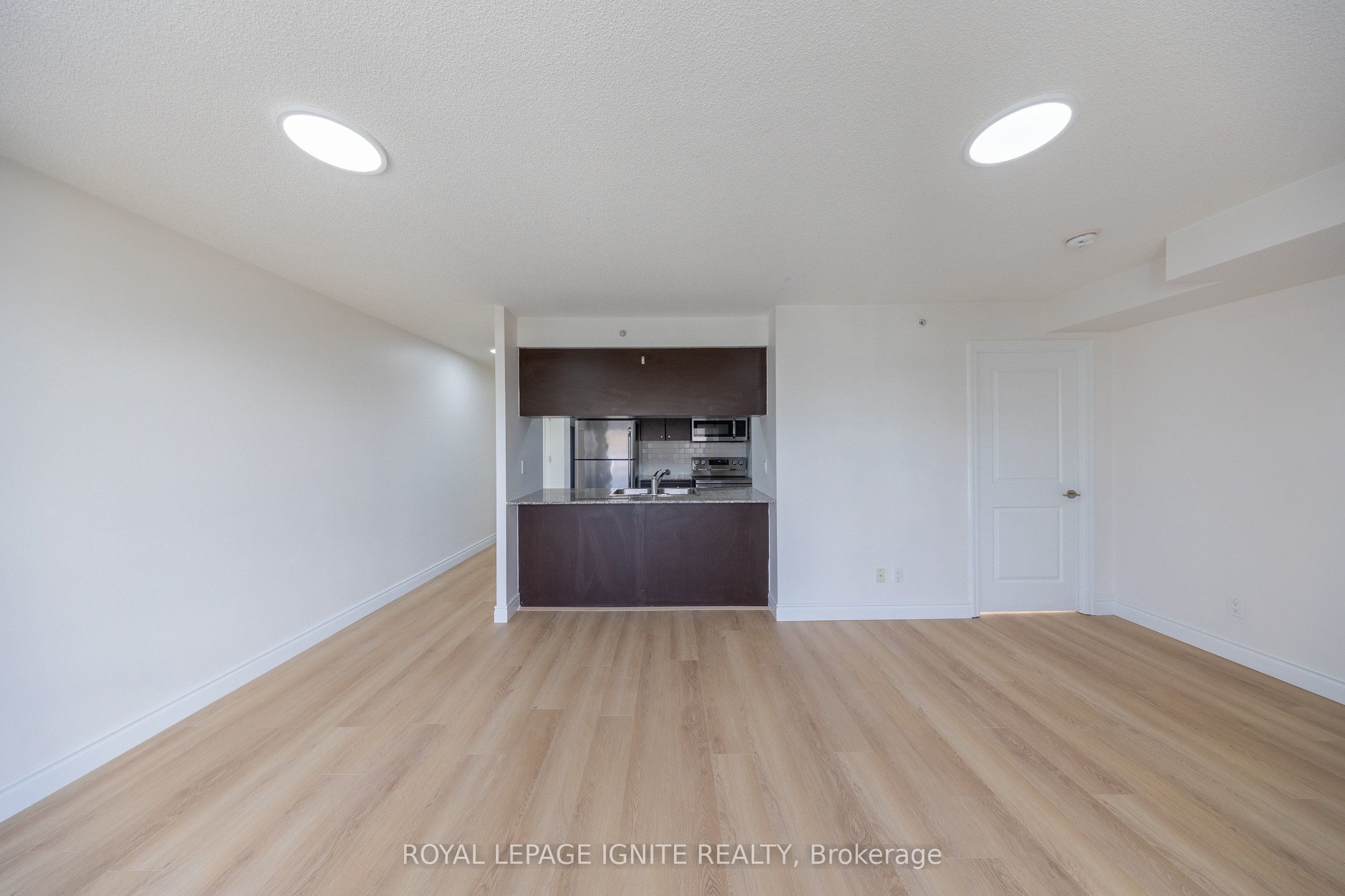 275 Yorkland Road 610, Toronto, ON M2J 0A7 photo 4