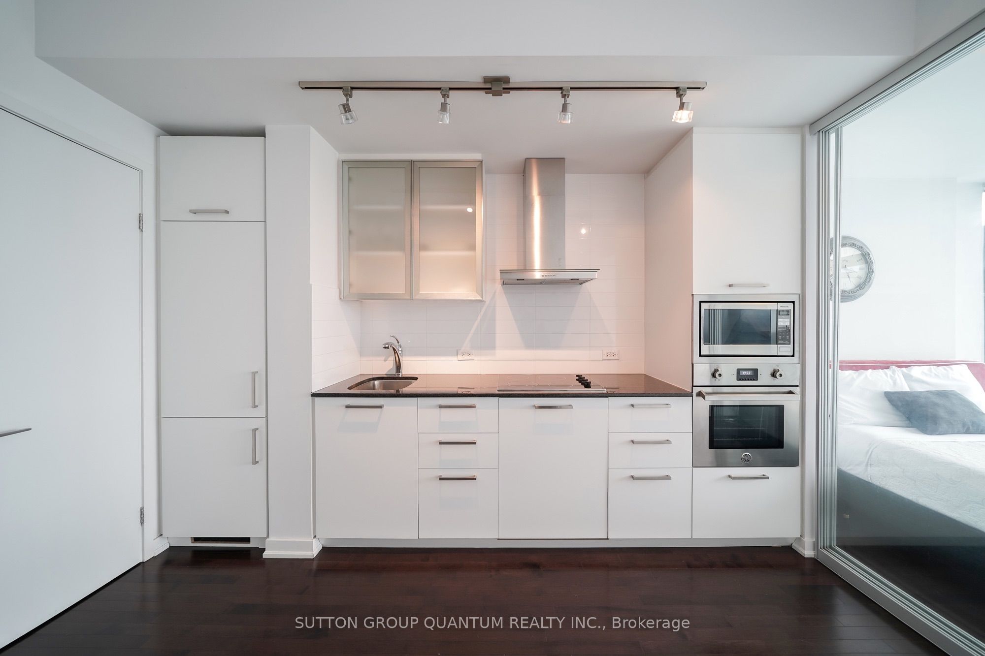 12 York Street 5308, Toronto, ON M5J 0A9 photo 5