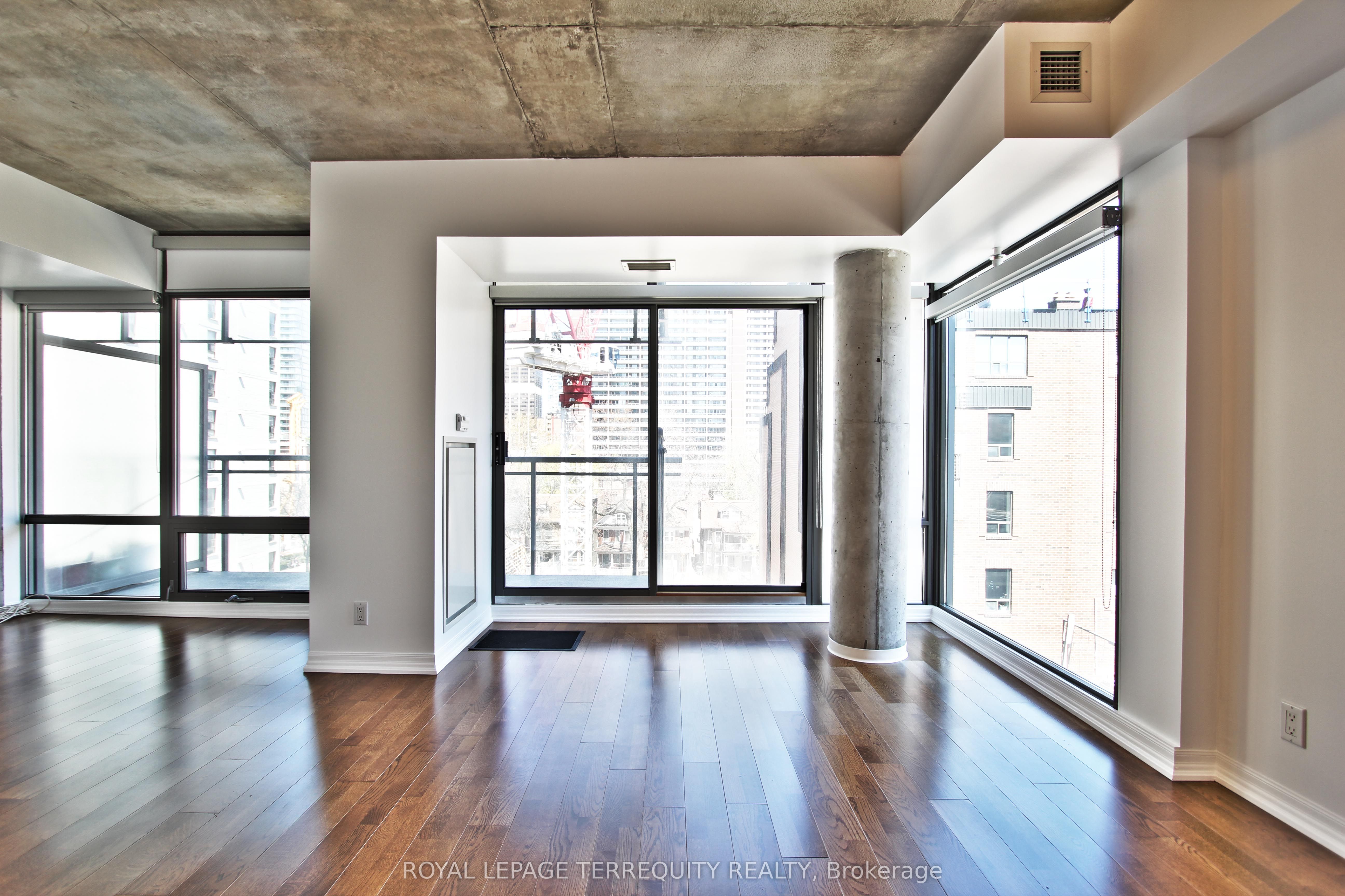 22 Wellesley Street E 708, Toronto, ON M4Y 1G3 photo 4