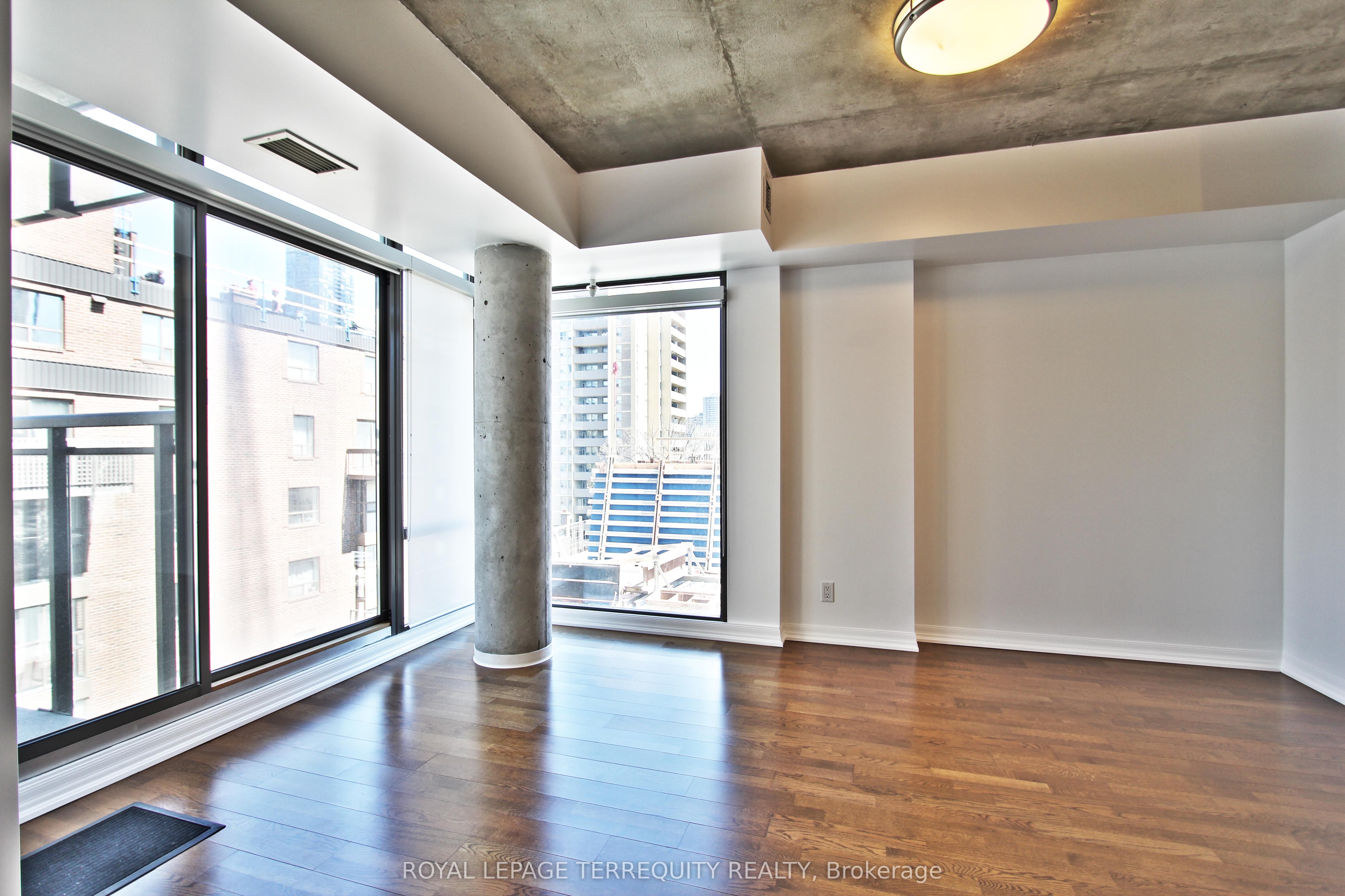 22 Wellesley Street E 708, Toronto, ON M4Y 1G3 photo 5