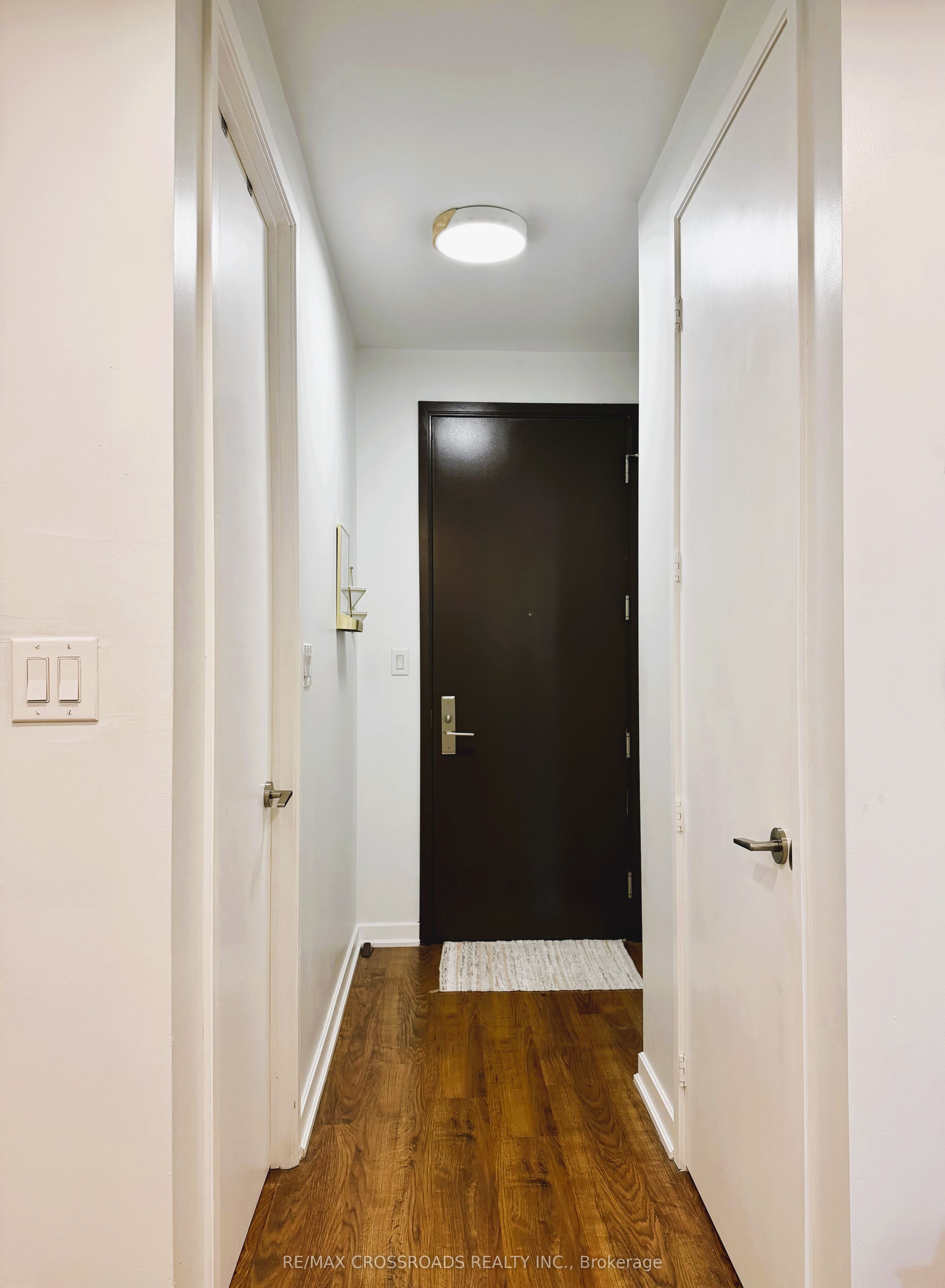 380 Macpherson Avenue 225, Toronto, ON M4V 3E3 photo 3