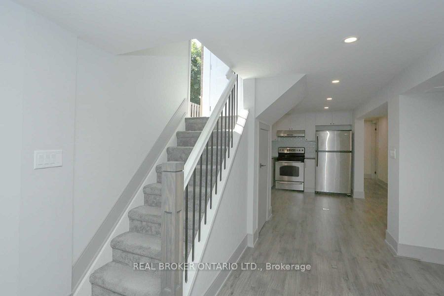 49 Fortrose Crescent, Toronto, ON M3A 2H2 photo 3