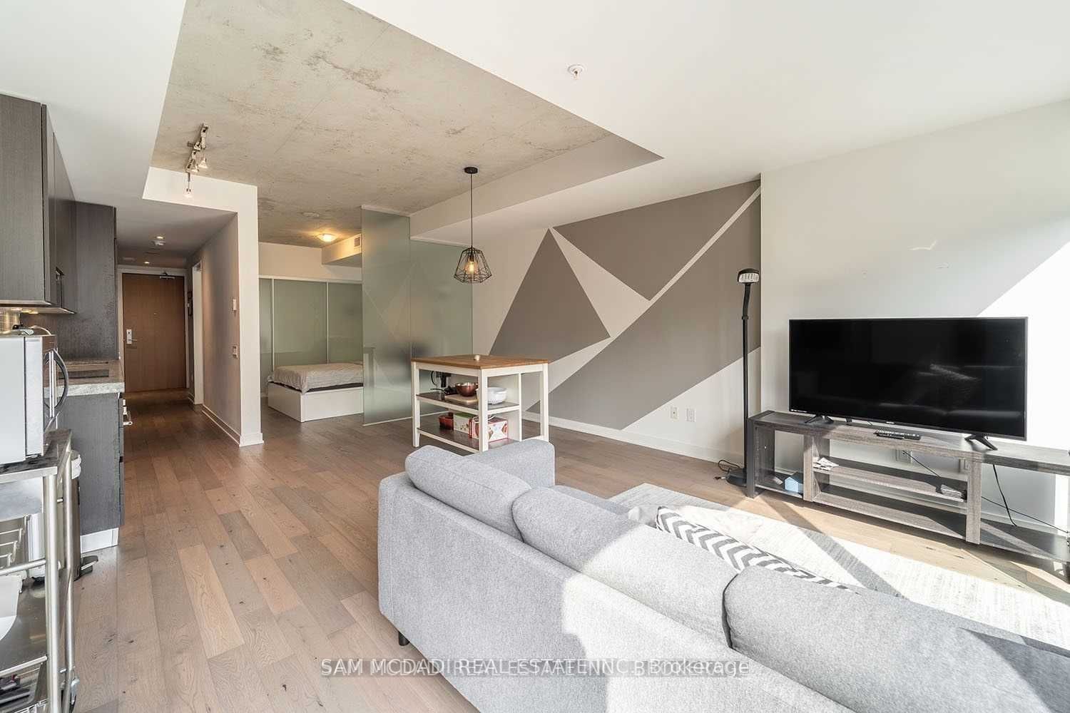 629 King Street W 415, Toronto, ON M5V 1M5 photo 2