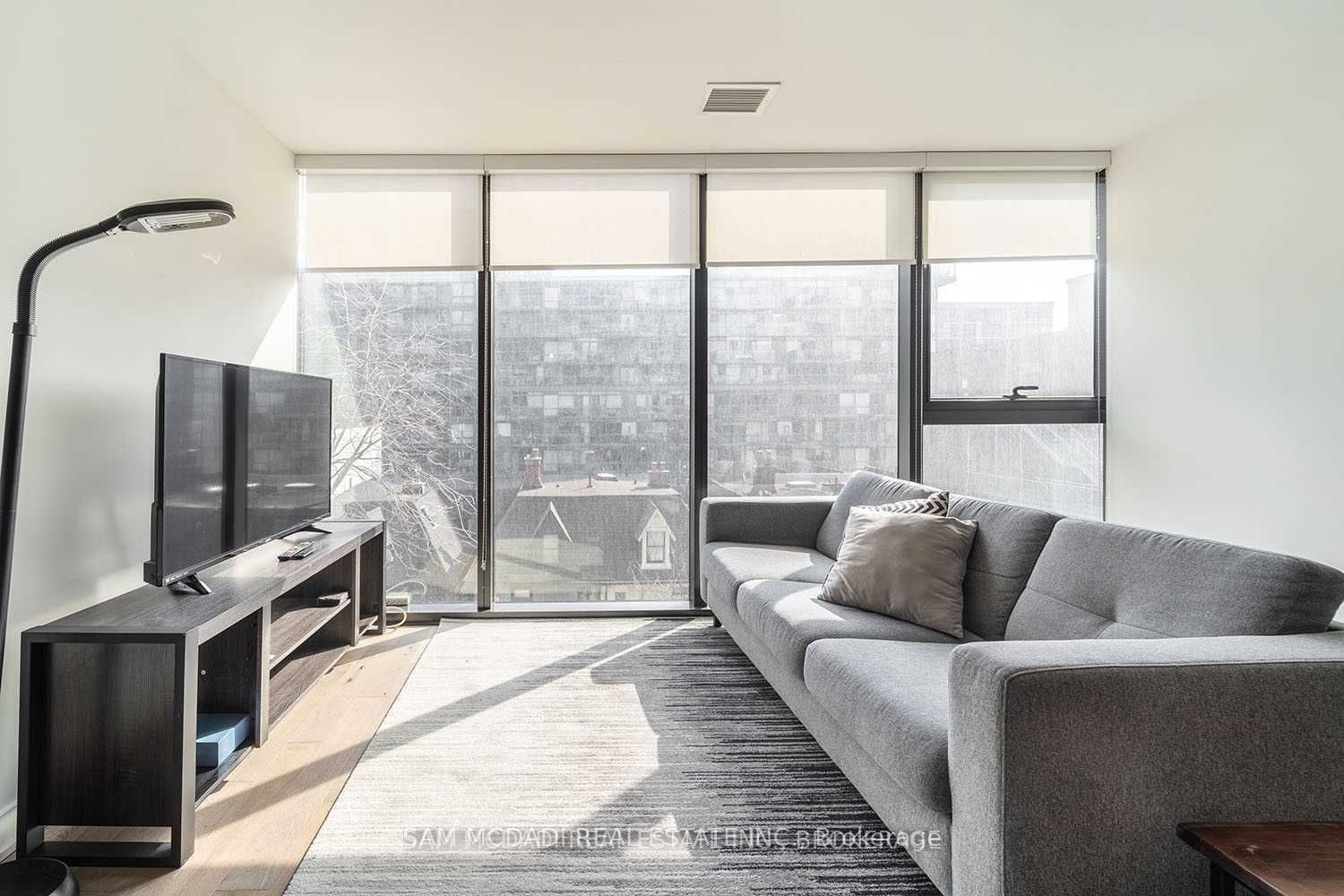 629 King Street W 415, Toronto, ON M5V 1M5 photo 3