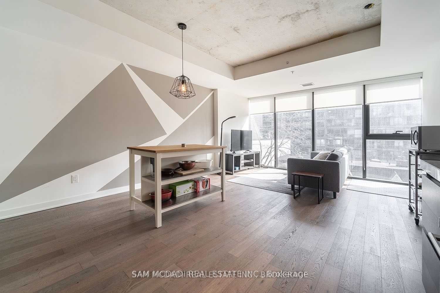 629 King Street W 415, Toronto, ON M5V 1M5 photo 5