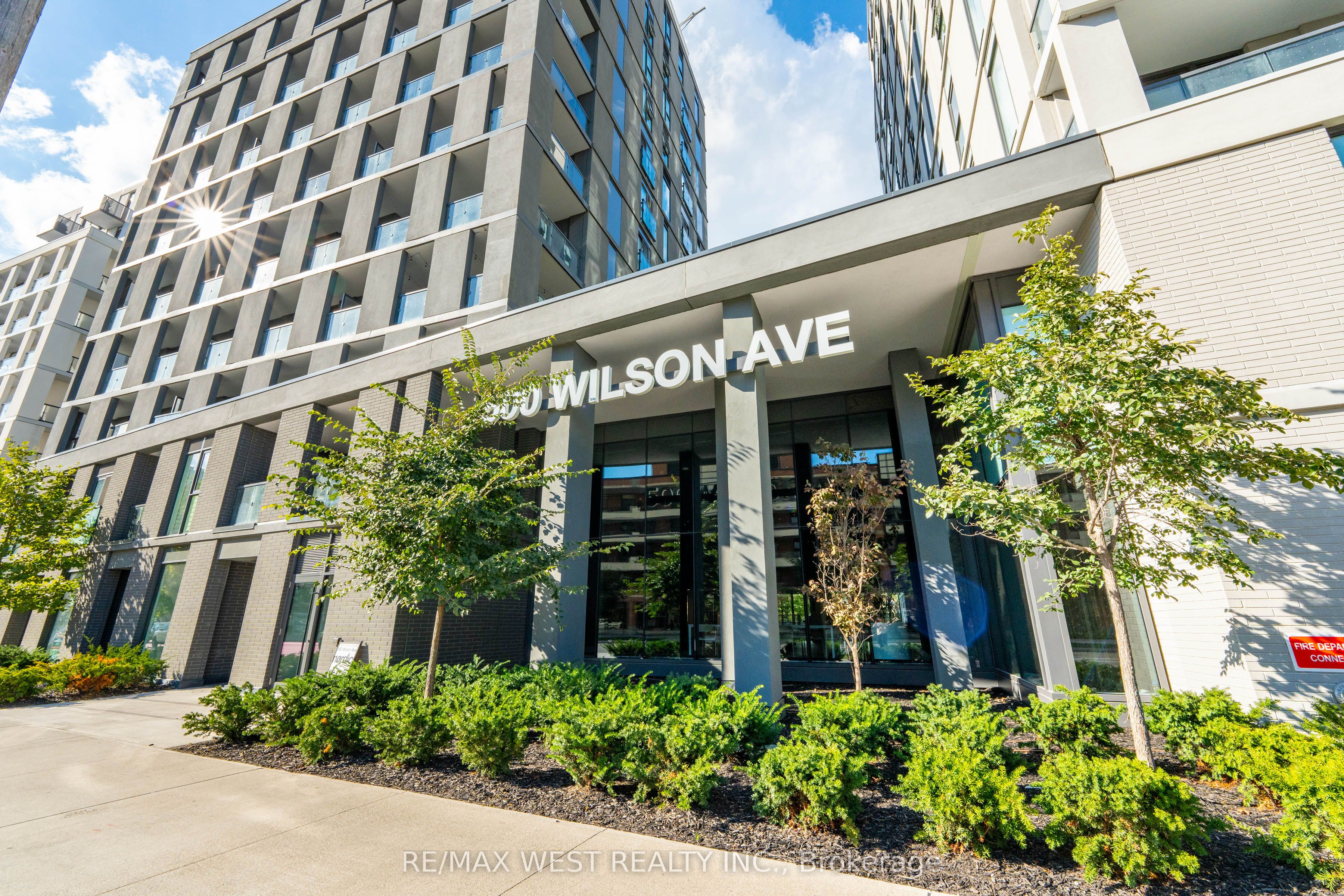 500 Wilson Avenue 721, Toronto, ON M3H 5Y9