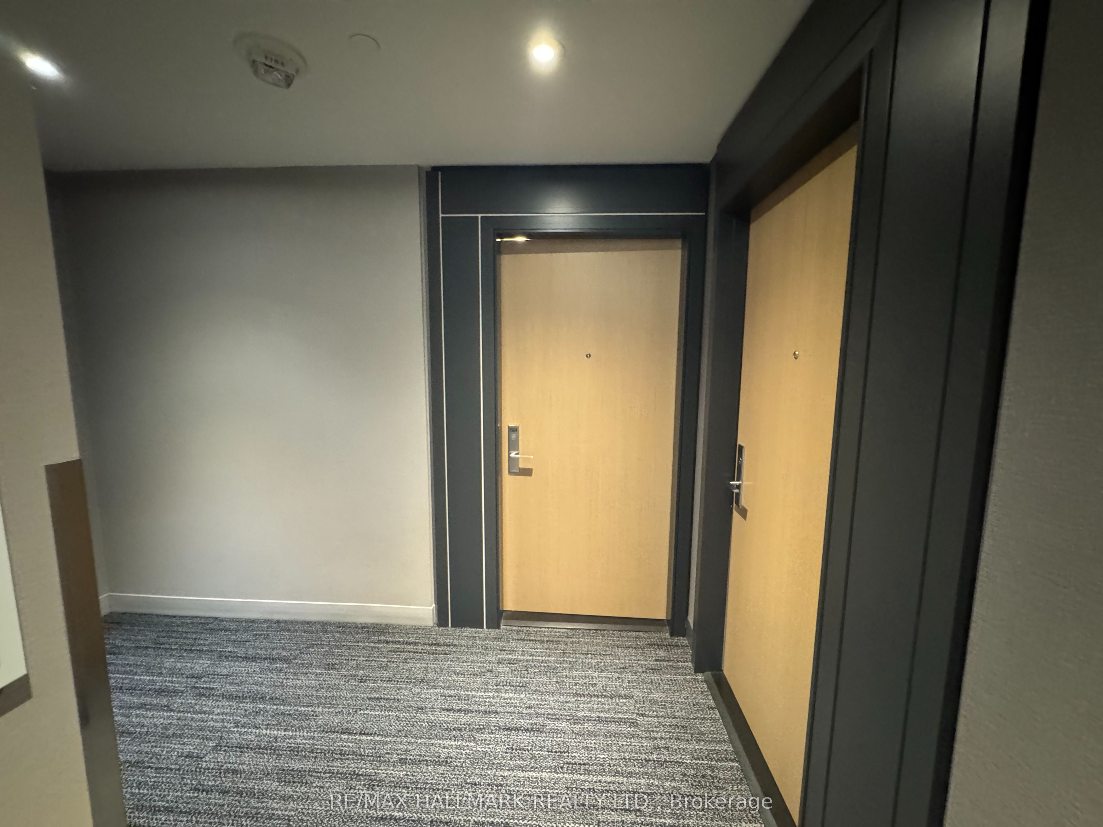 357 King Street W 1504, Toronto, ON M5V 0S7