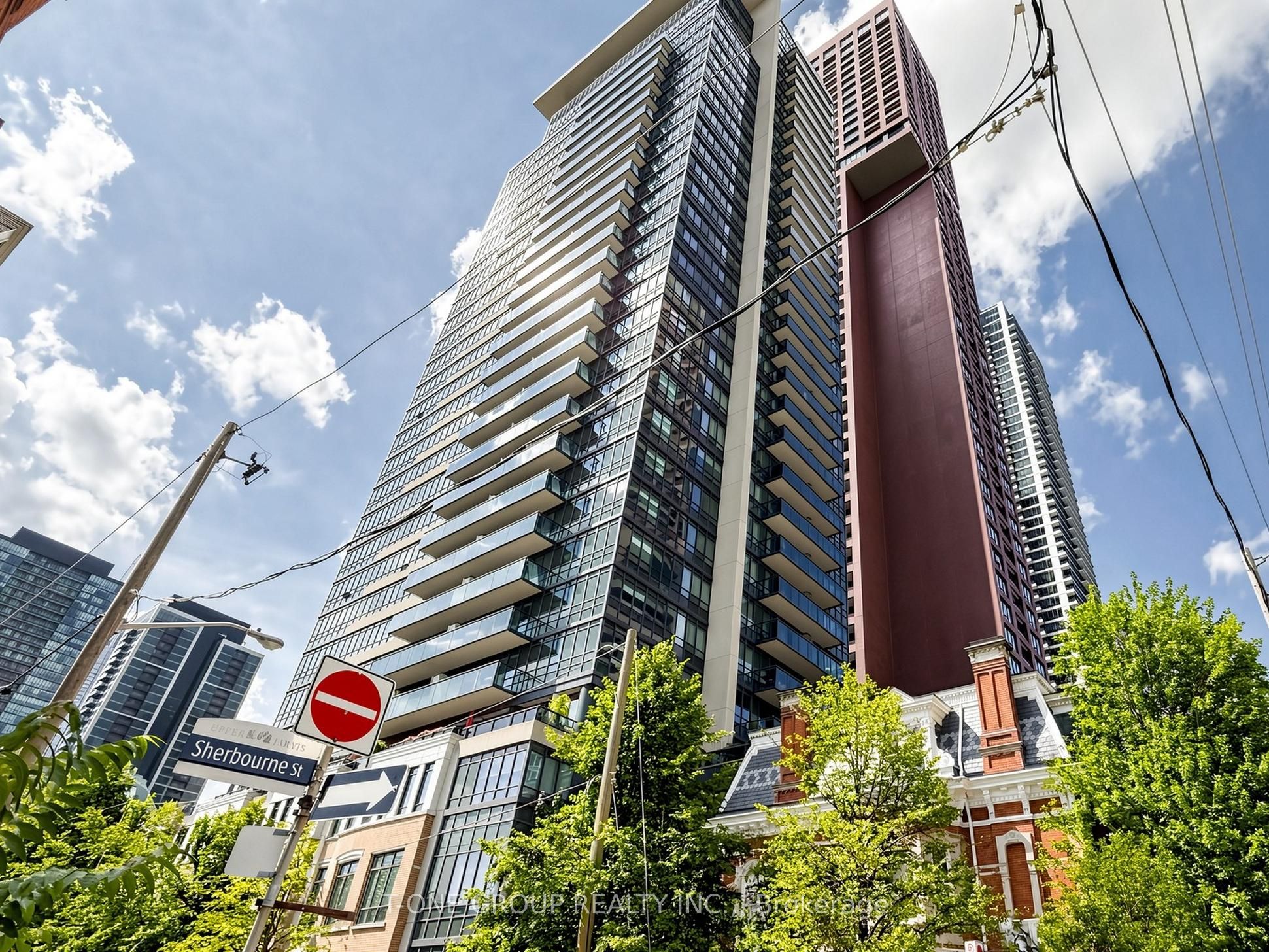 28 Linden Street 1707, Toronto, ON M4Y 0A4