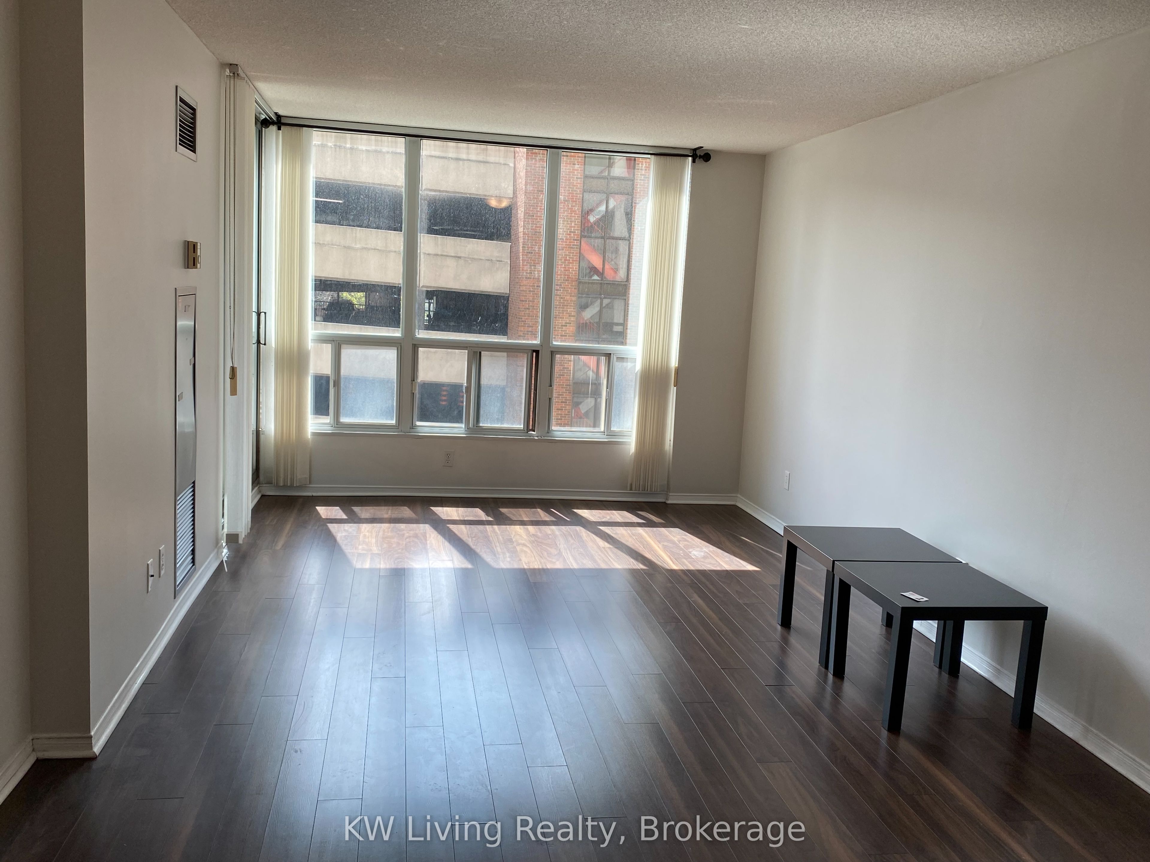 750 Bay Street 705, Toronto, ON M5G 1N6 photo 2
