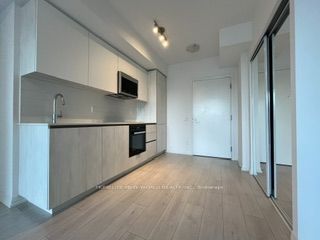 400 King Street W 2317, Toronto, ON M5V 0X8 photo 3