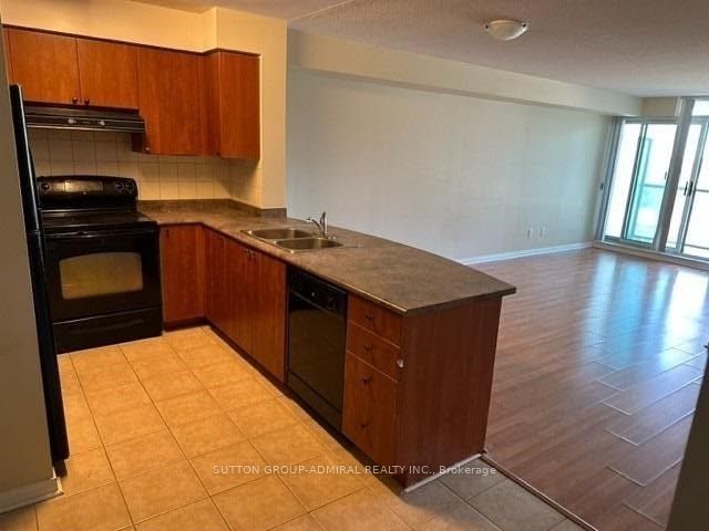 5508 Yonge Street 701, Toronto, ON M2N 7L2 photo 3