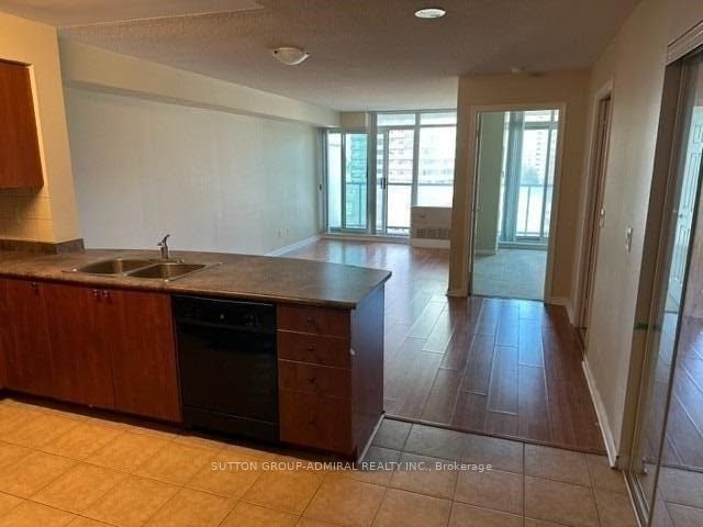 5508 Yonge Street 701, Toronto, ON M2N 7L2 photo 4